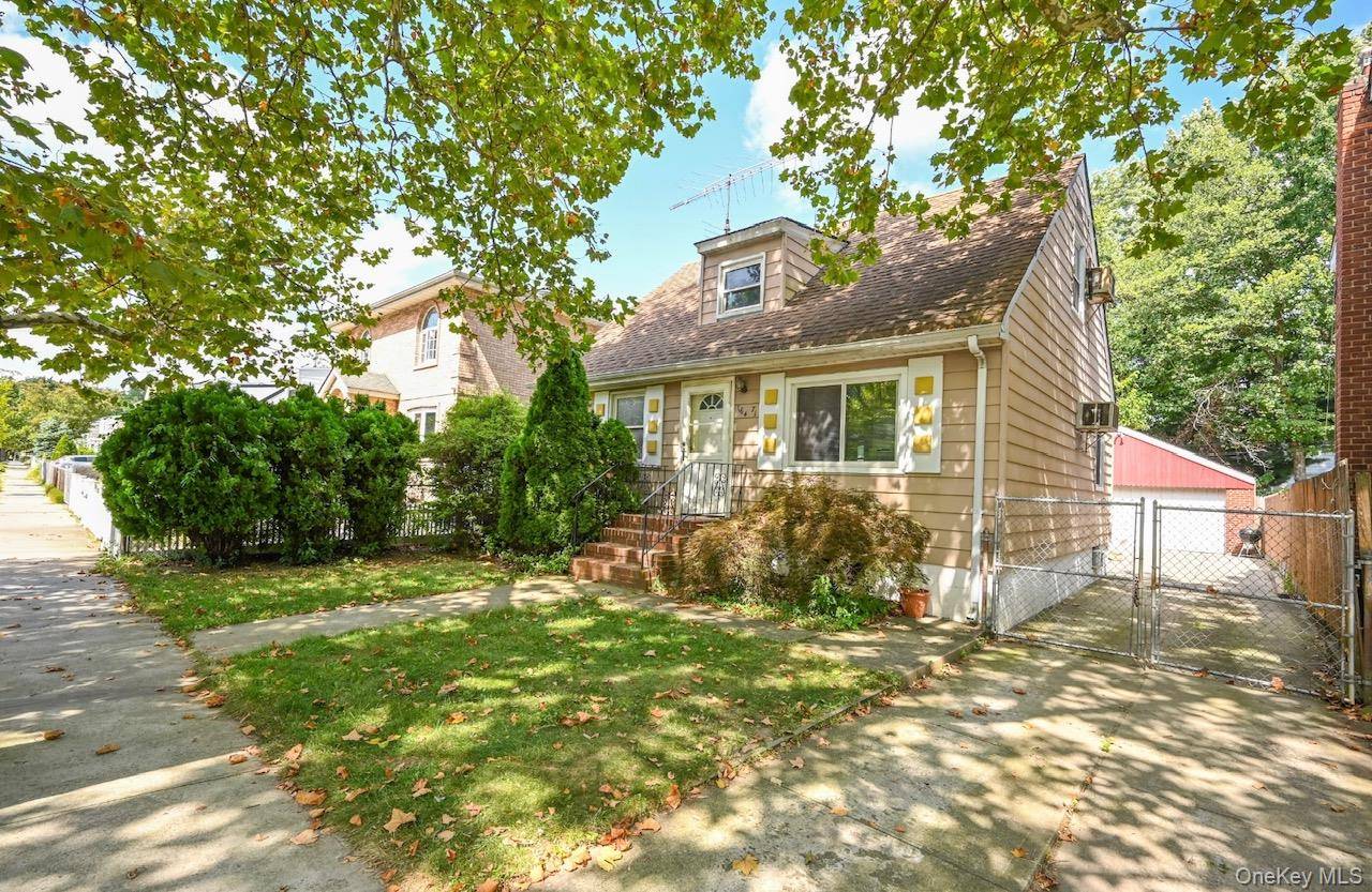 Flushing, NY 11365,16471 Underhill AVE