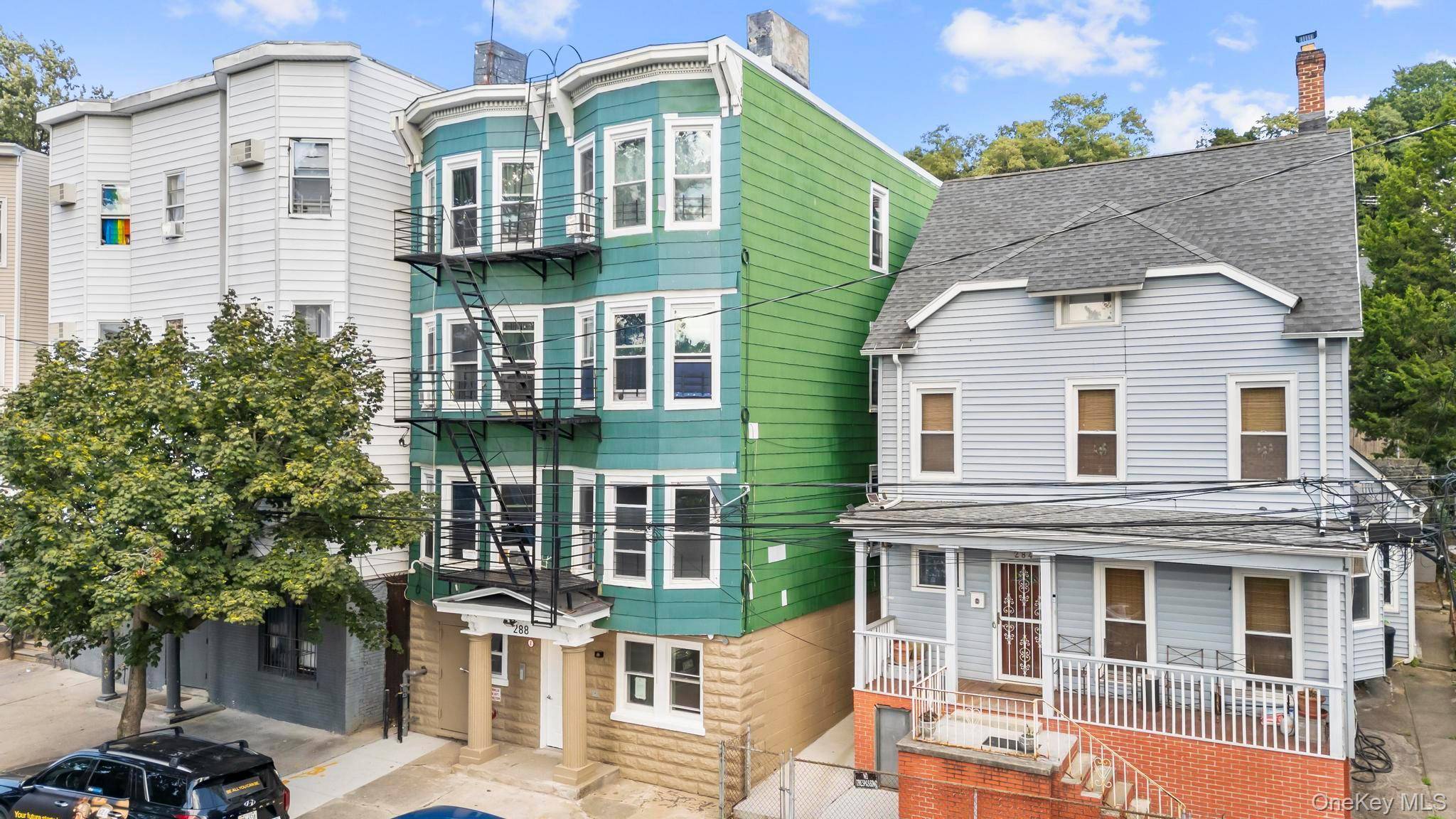 Yonkers, NY 10701,288 Woodworth AVE