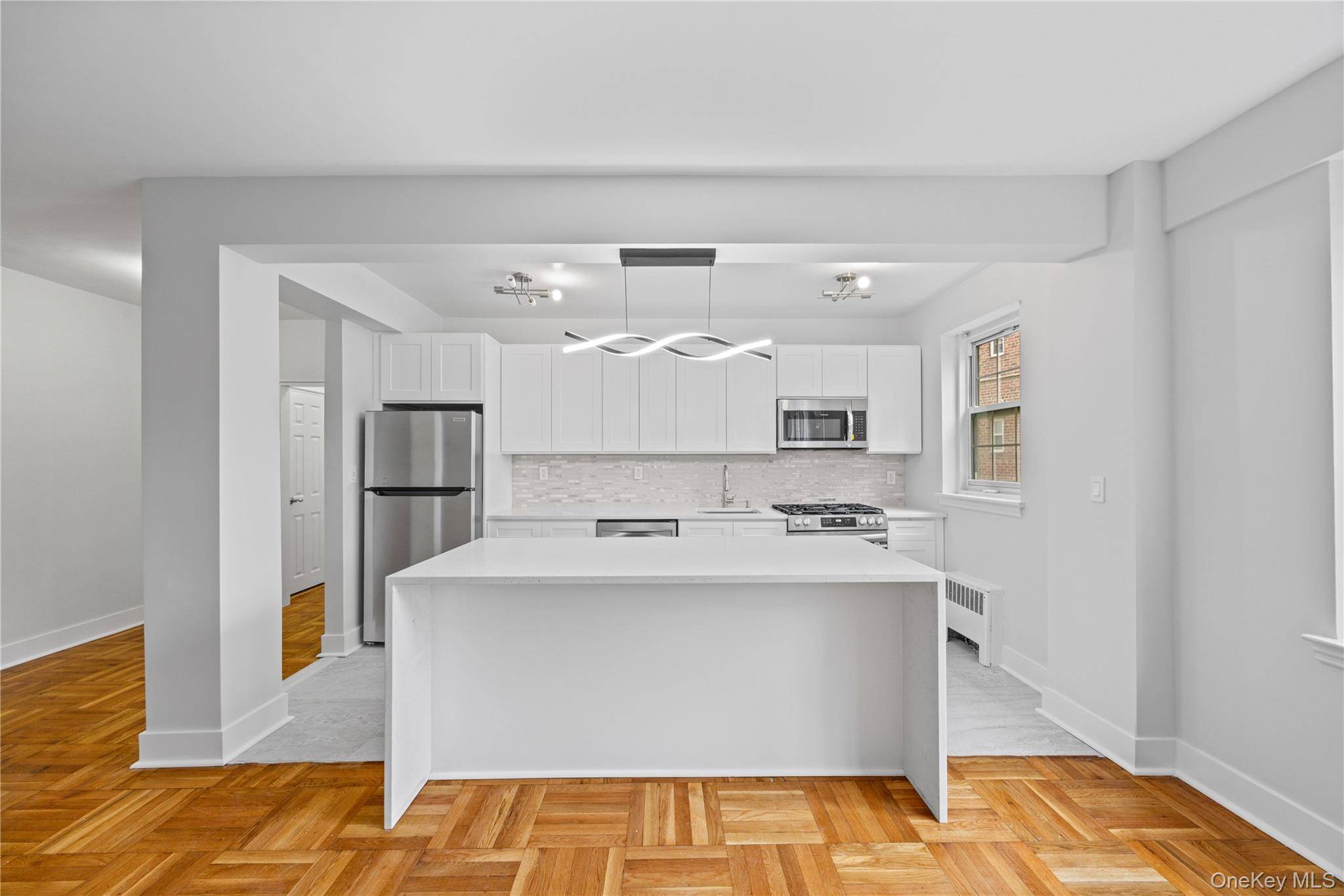 New Rochelle, NY 10805,220 Pelham RD #1K