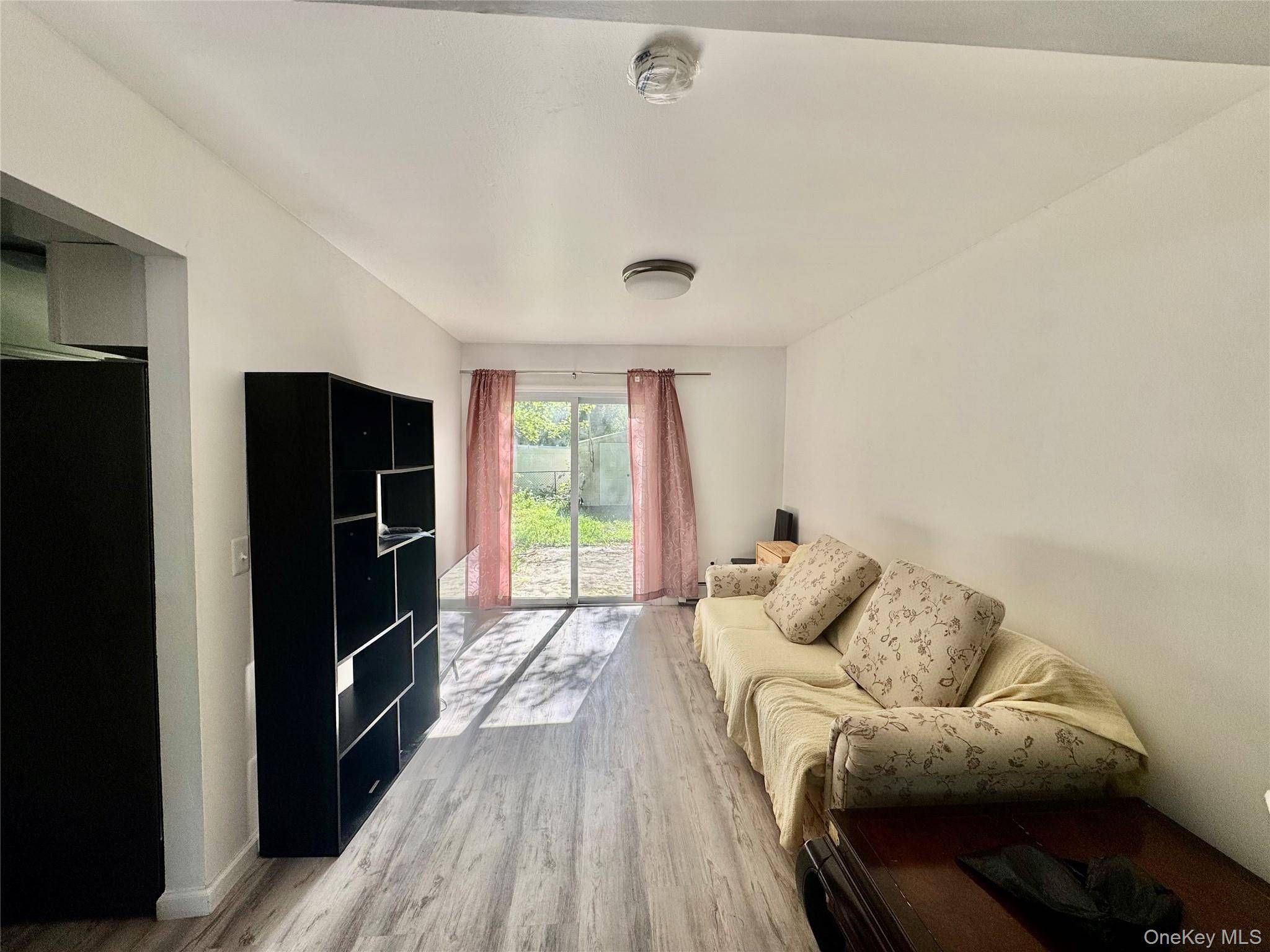 Middletown, NY 10940,17 N Aspen RD