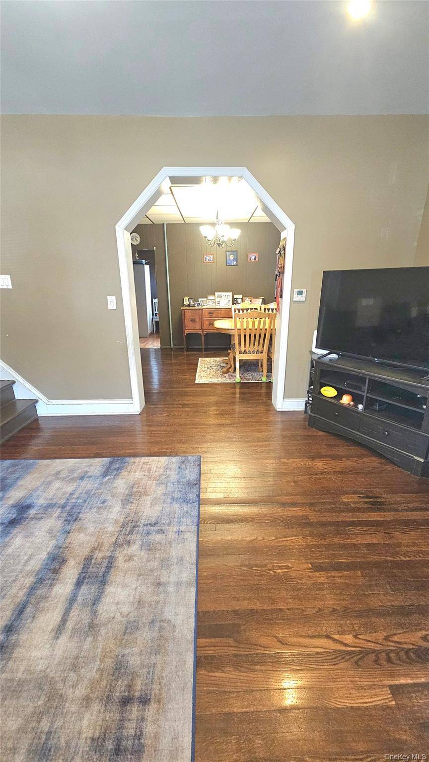 Richmond Hill, NY 11419,9712 110th ST