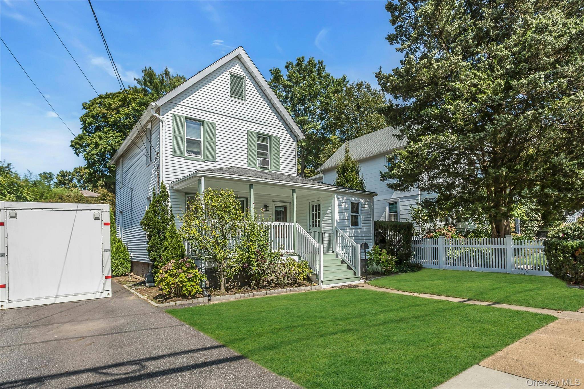 Oyster Bay, NY 11771,66 Tooker AVE