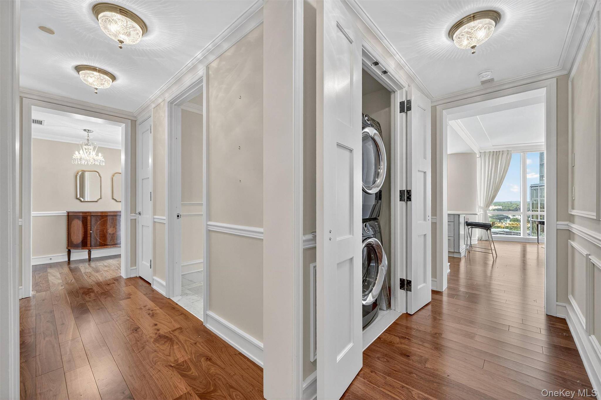 White Plains, NY 10601,5 Renaissance SQ #23C