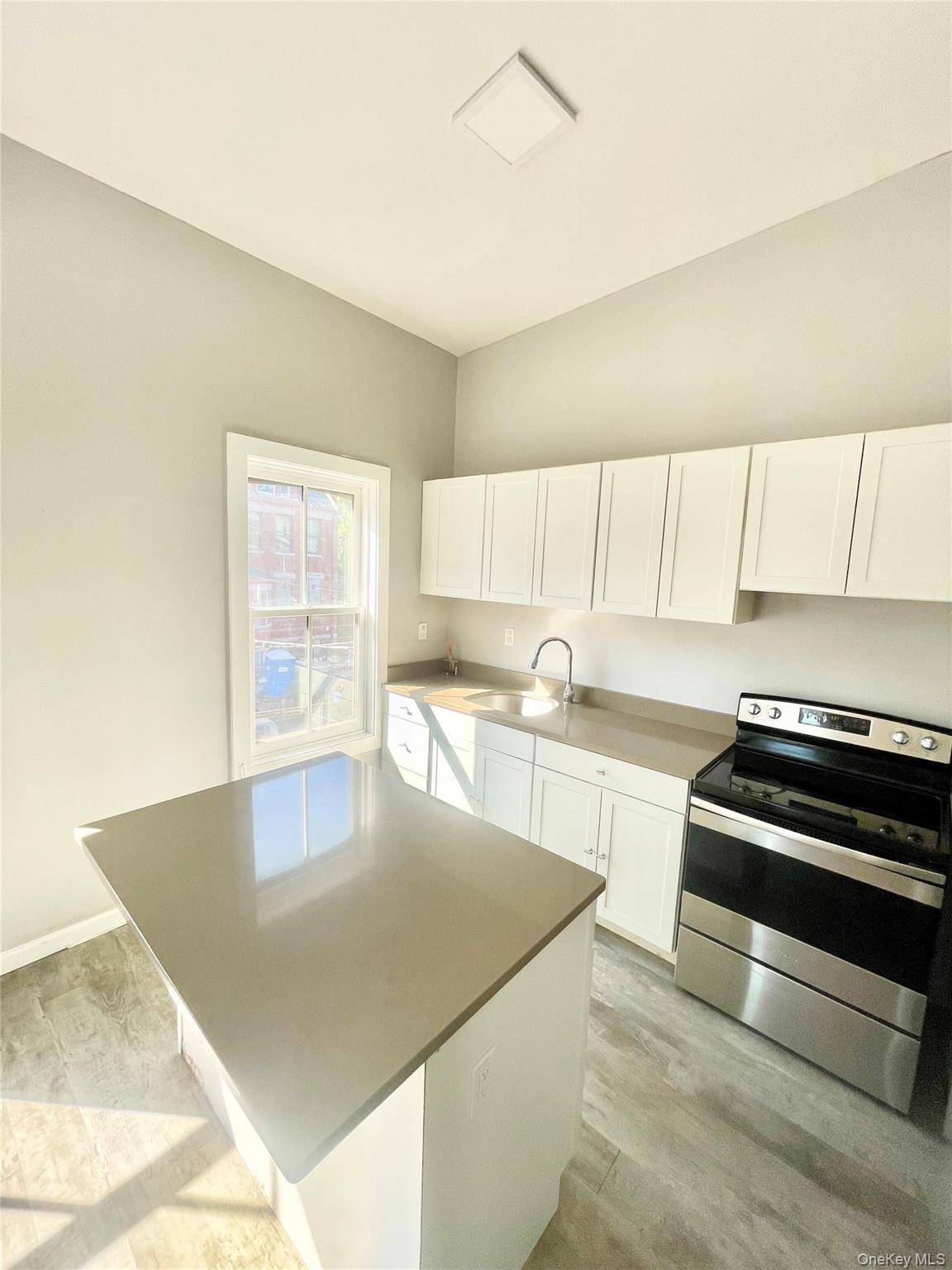 Newburgh, NY 12550,2 Liberty ST #2