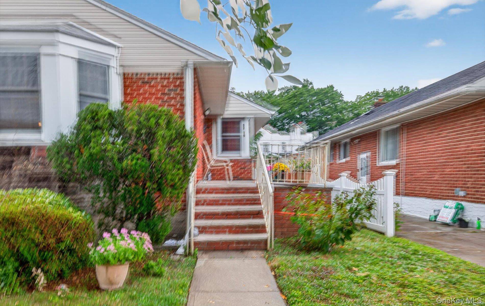 Bellerose, NY 11427,82-39 232nd ST