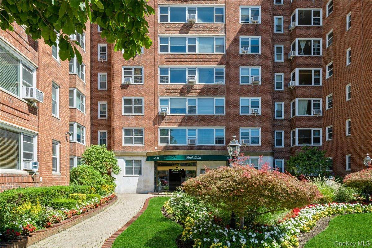 Forest Hills, NY 11375,110-45 Queens BLVD #312