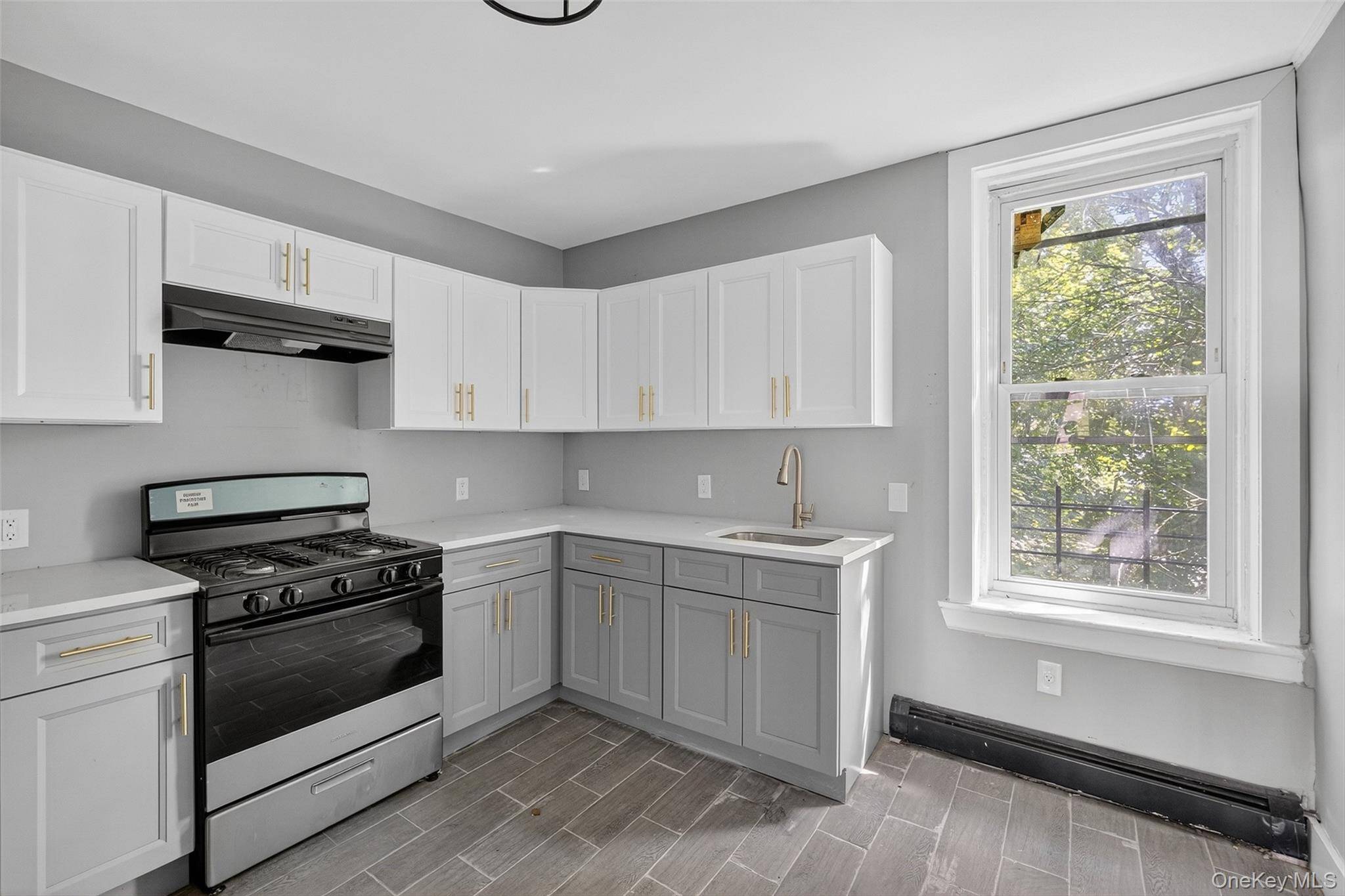 Newburgh, NY 12550,12 Liberty ST