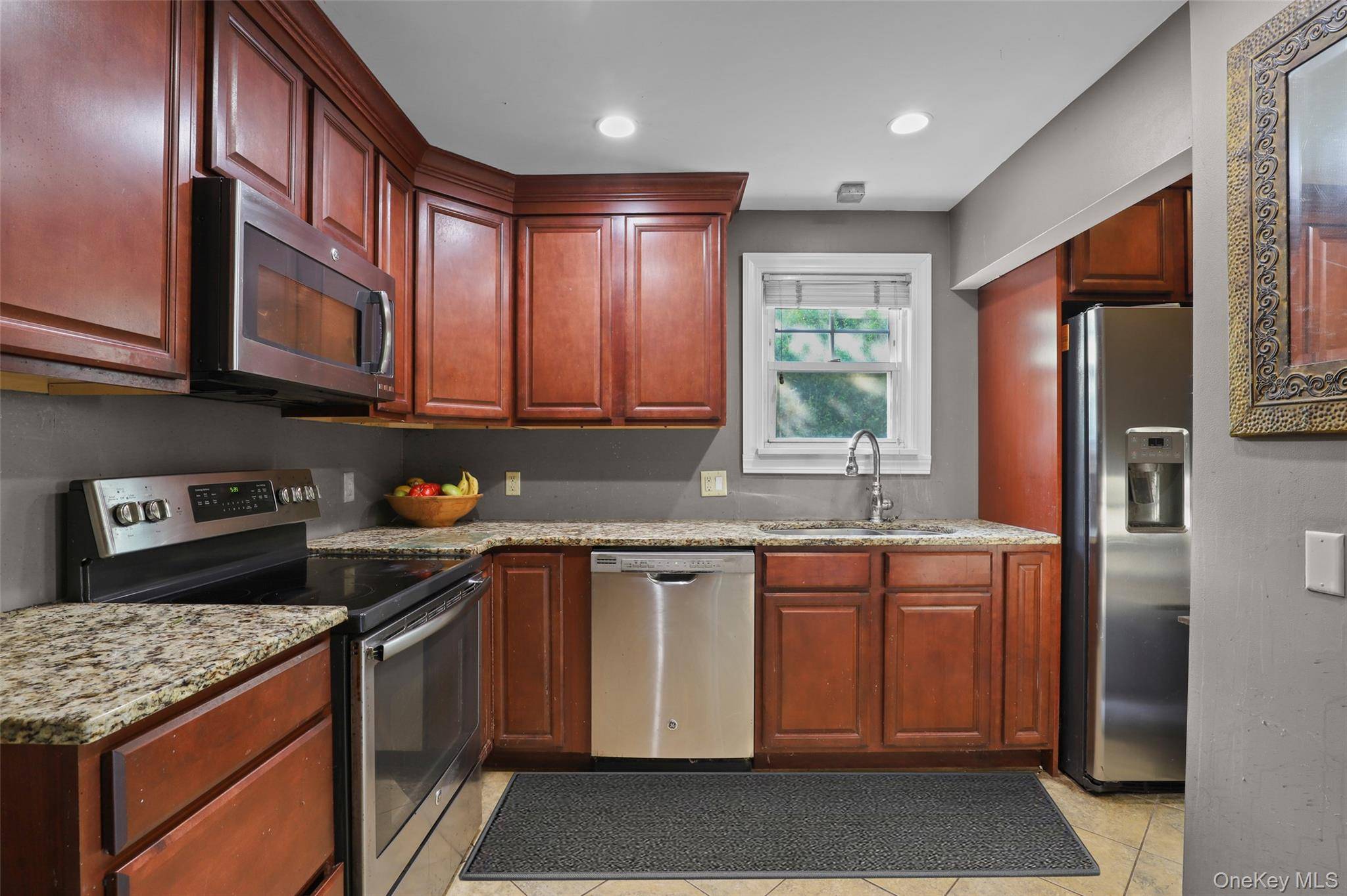 Armonk, NY 10504,16 Annadale ST