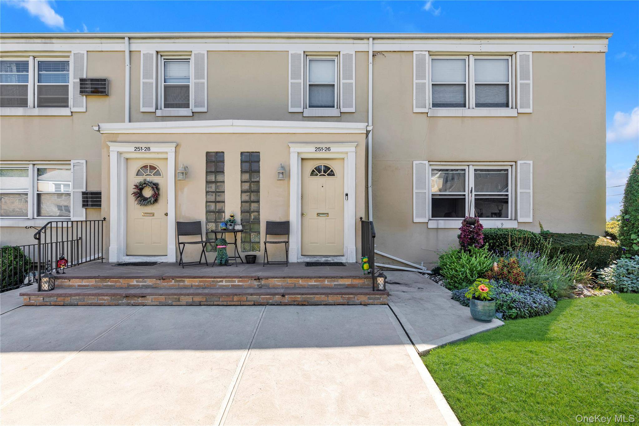 Bellerose, NY 11426,251-26 71st Avenue #86A