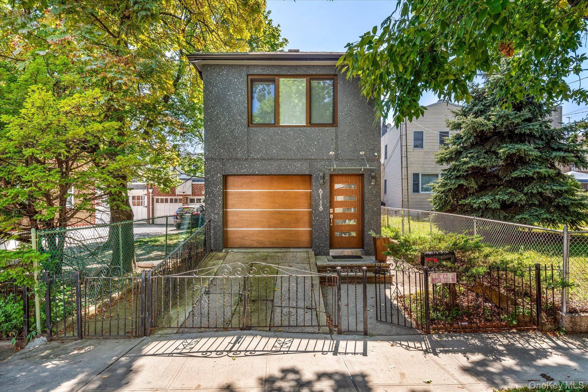 Maspeth, NY 11378,61-18 56th DR