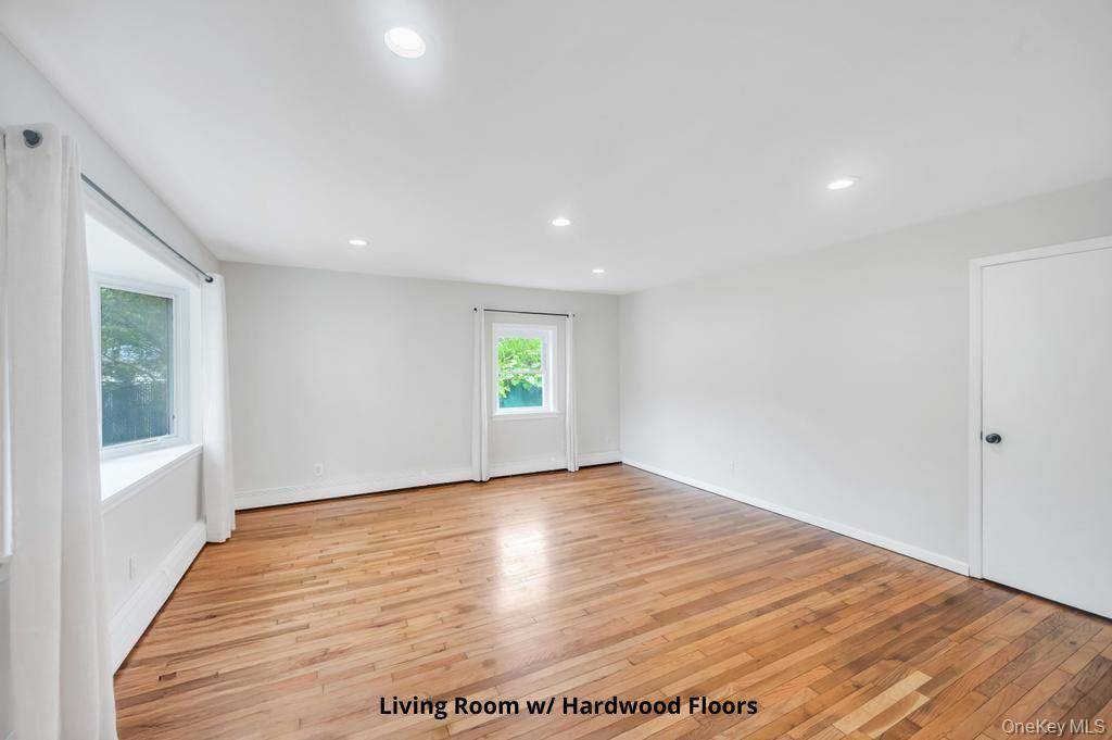 Mastic Beach, NY 11951,247 Hawthorne ST