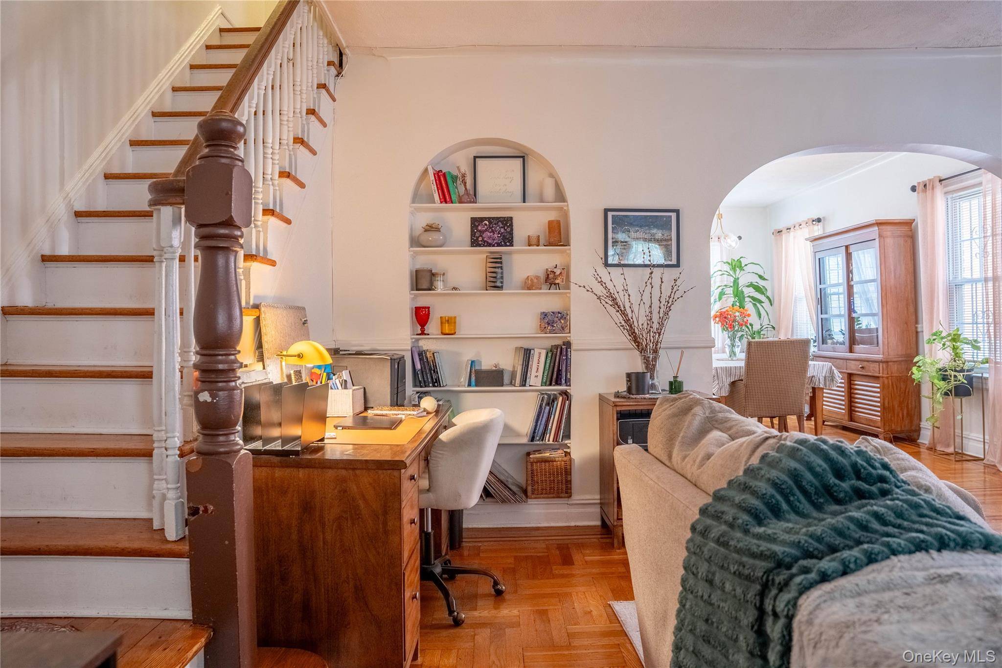 Jackson Heights, NY 11372,3318 83rd ST