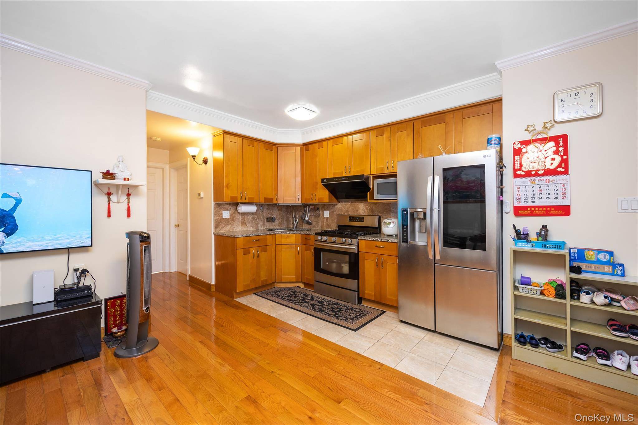 Ozone Park, NY 11417,132-18 89th ST