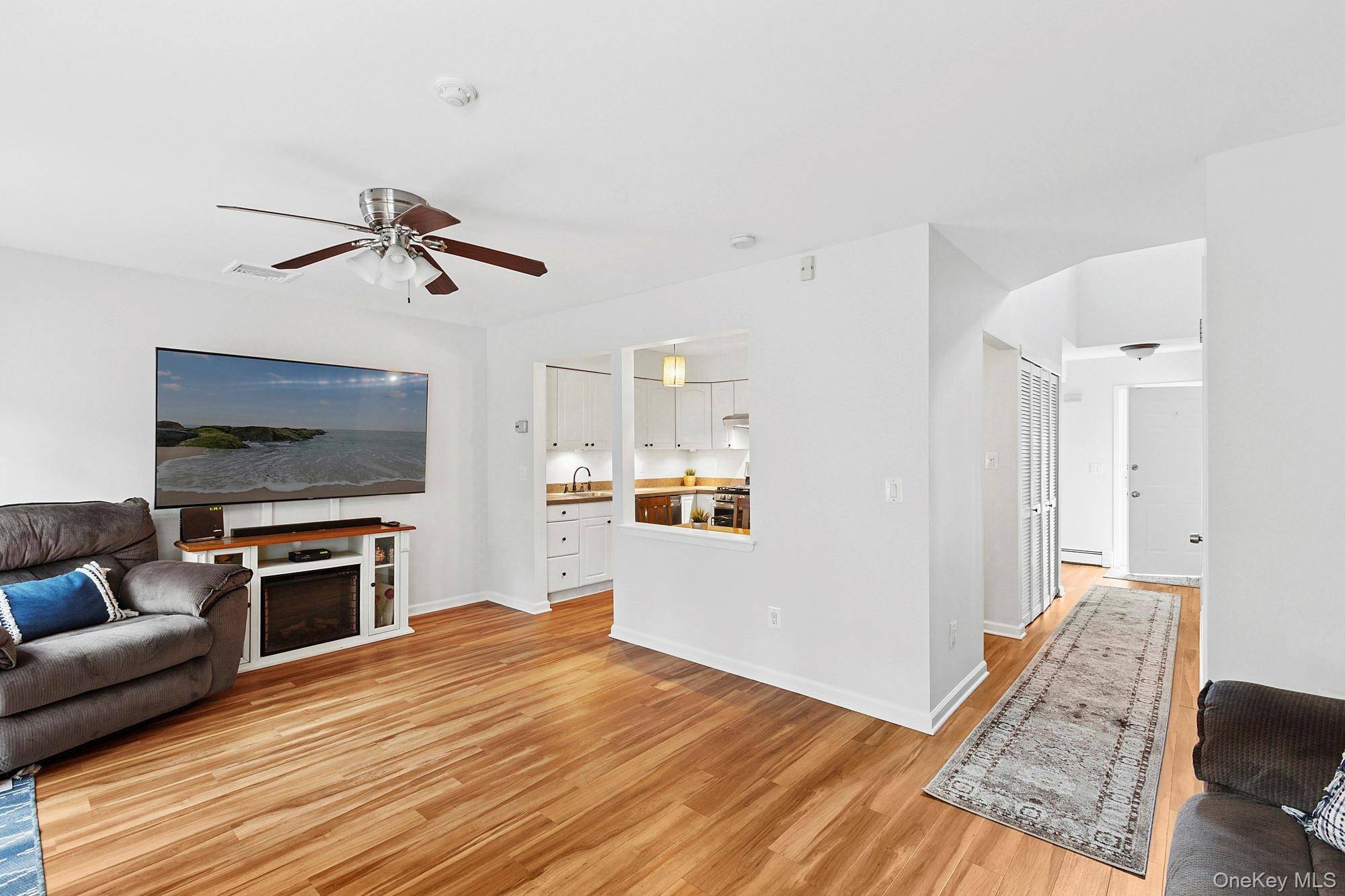 Manorville, NY 11949,19 Bass CT