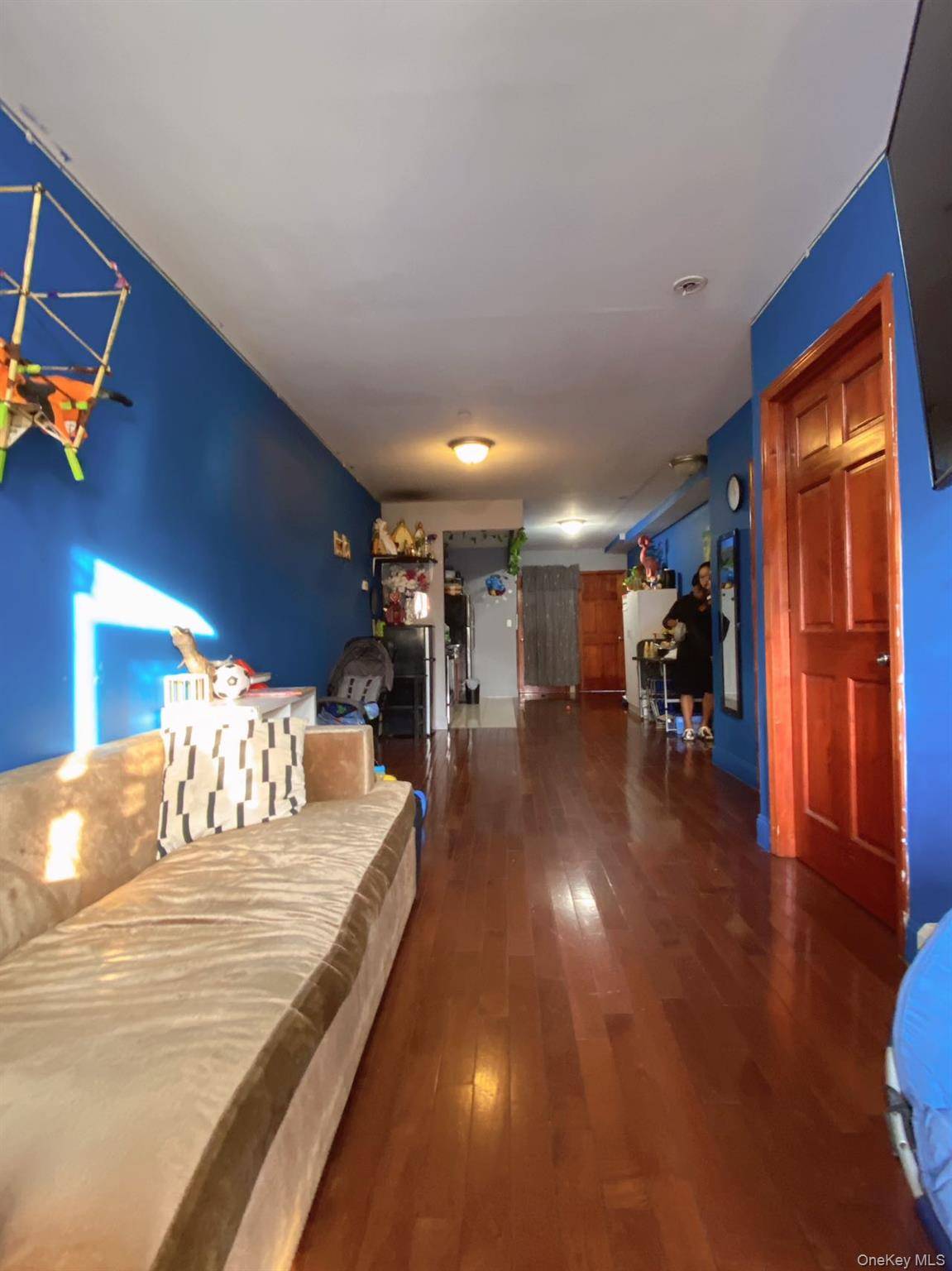 Elmhurst, NY 11373,90-19 Corona AVE
