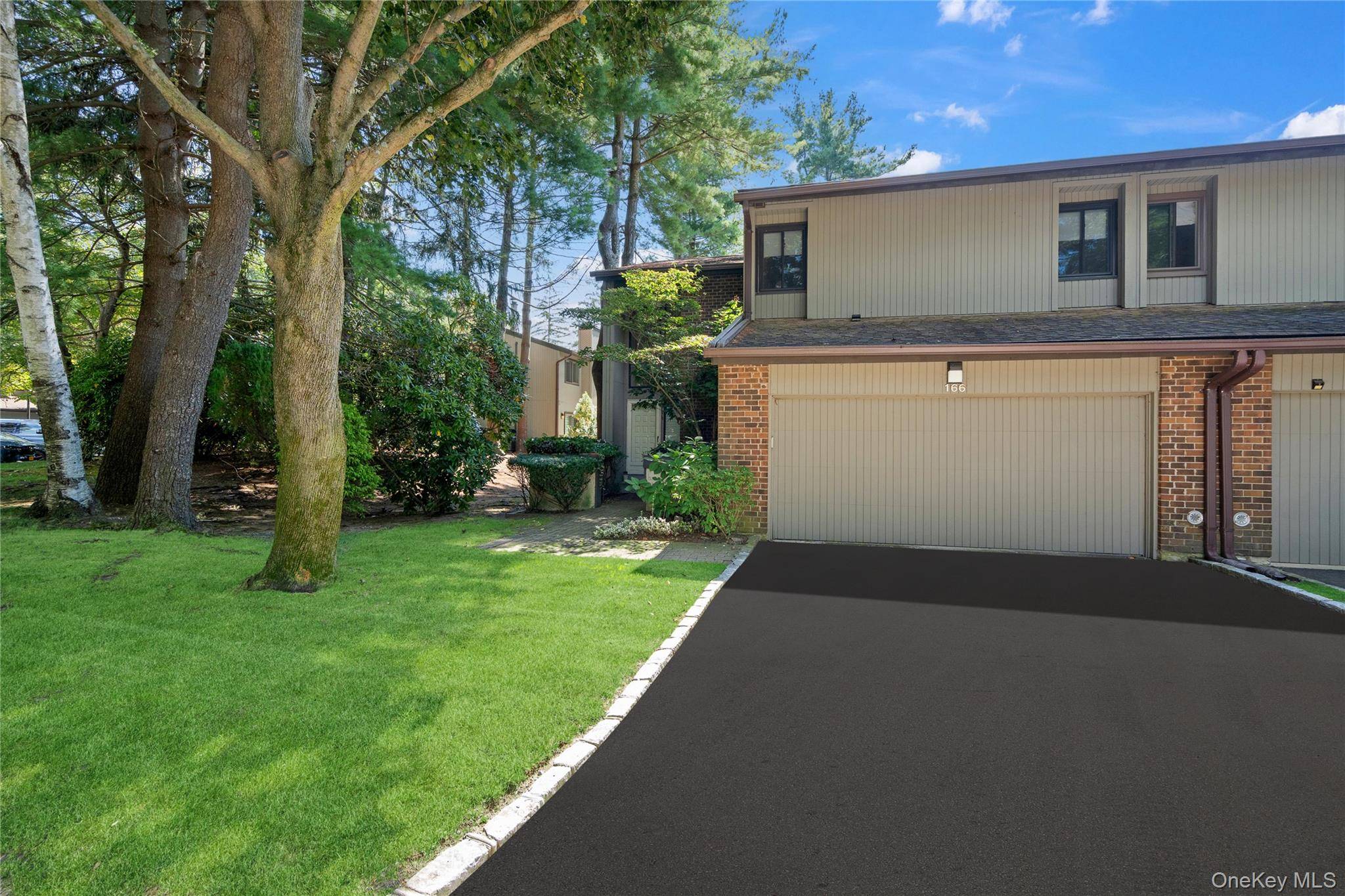 Jericho, NY 11753,166 High Pond DR