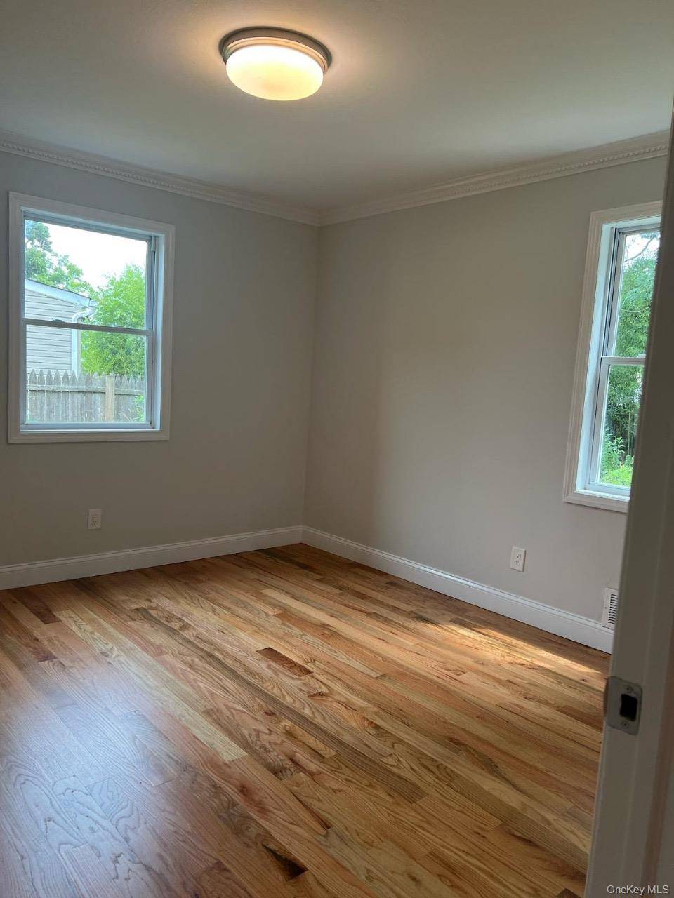 Brookhaven, NY 11779,43 Lakewood AVE
