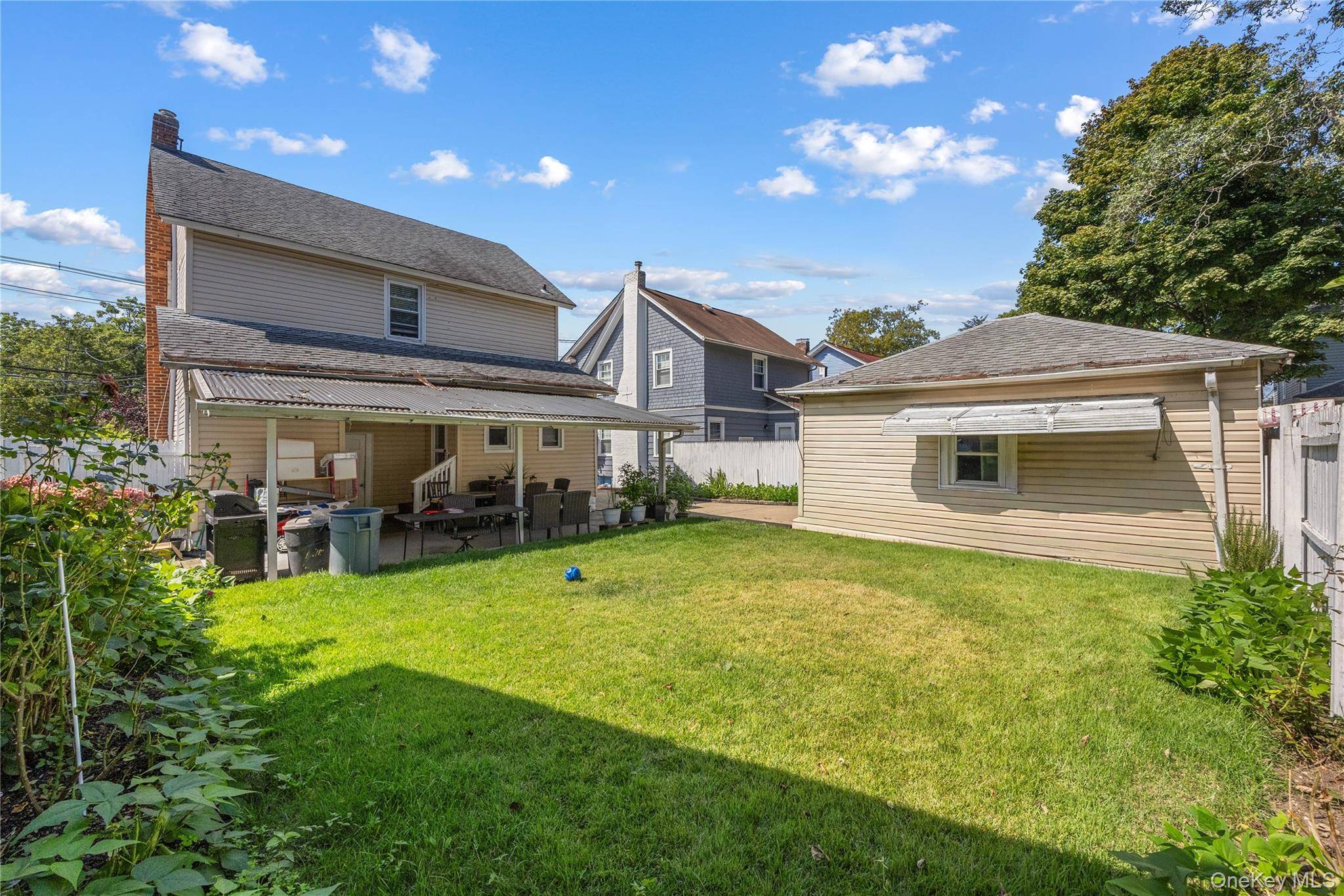 Freeport, NY 11520,187 S Long Beach AVE