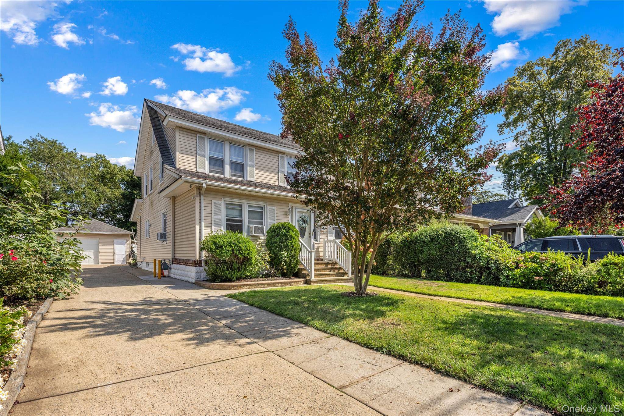Freeport, NY 11520,187 S Long Beach AVE