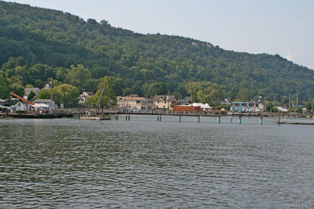 Piermont, NY 10968,499 Piermont AVE #1