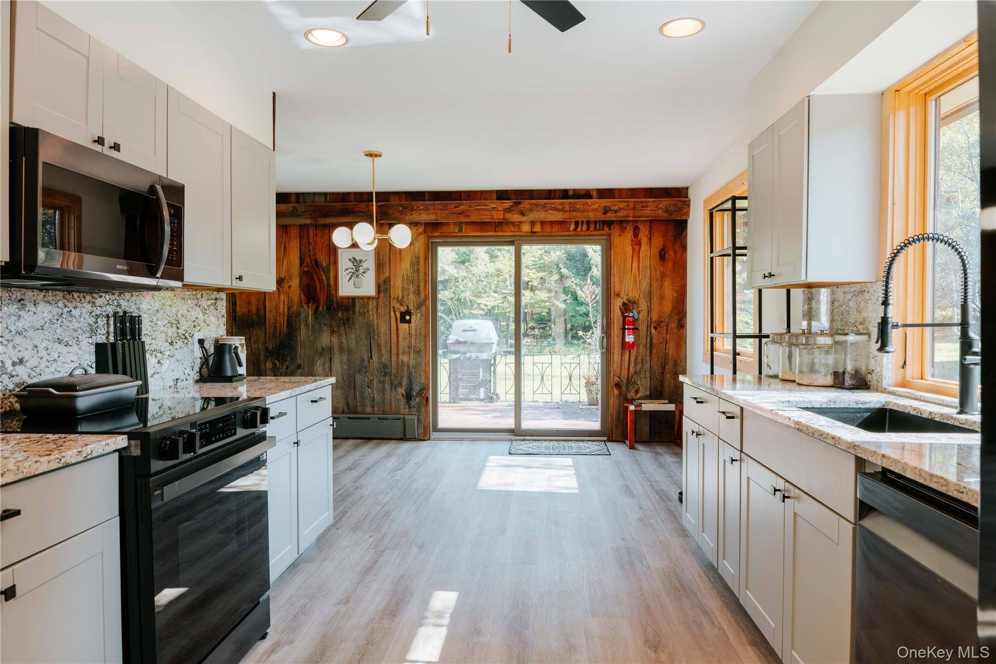 Woodbourne, NY 12788,6652 State Route 42