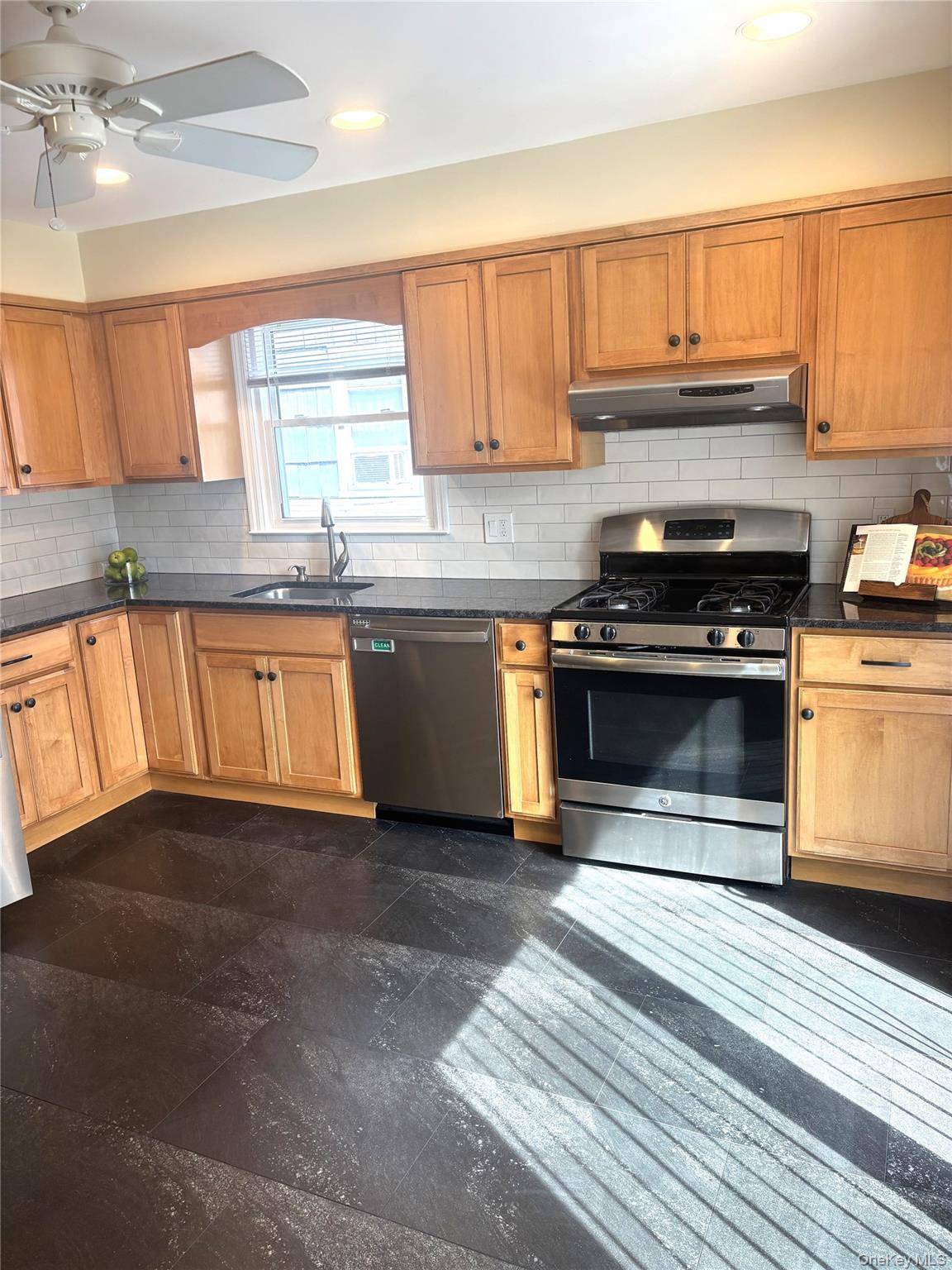 Harrison, NY 10528,95 Holland #1