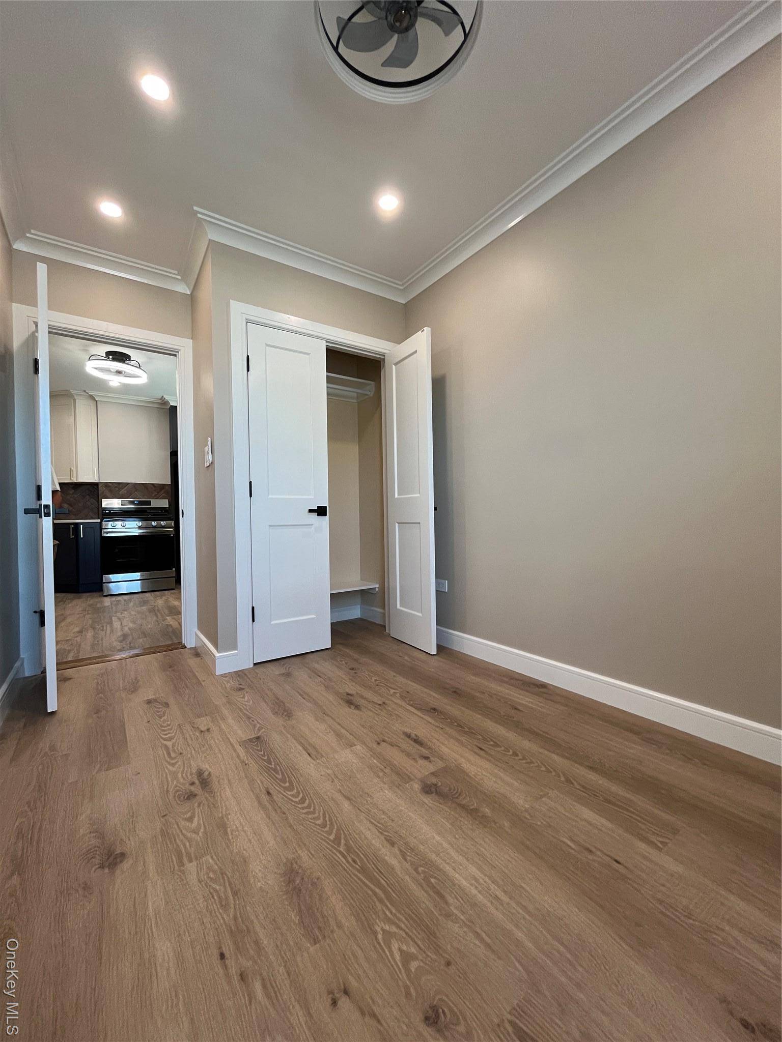 Maspeth, NY 11378,5985 57th DR