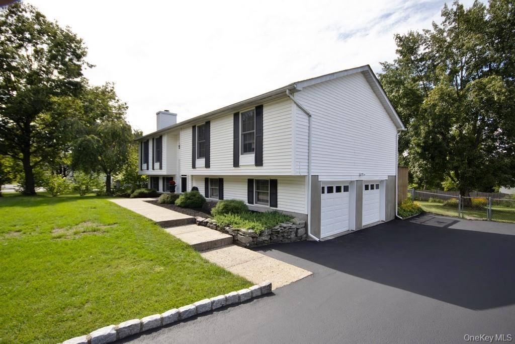 Middletown, NY 10940,9 Birchwood LN