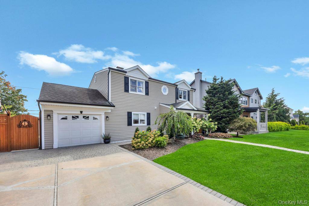 Westbury, NY 11590,47 Choir LN