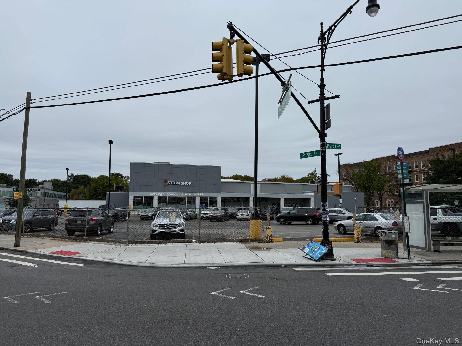 Glendale, NY 11385,7120 Cypress Hills ST