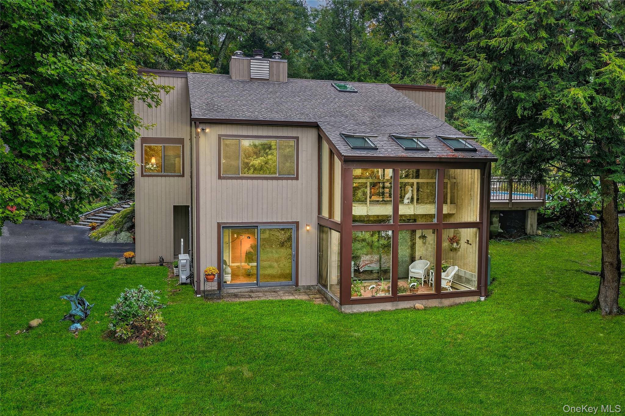 Yorktown Heights, NY 10598,1701 Hunterbrook RD