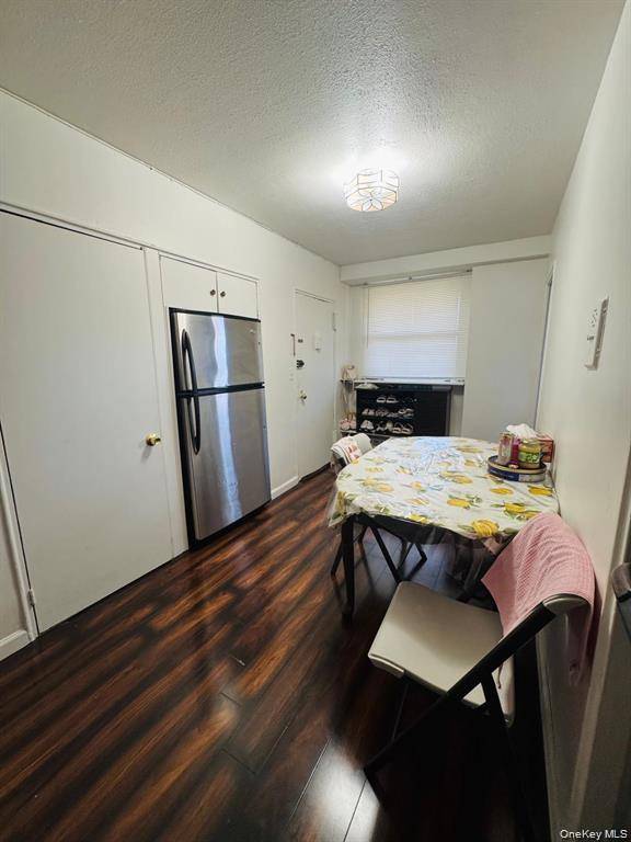 Rego Park, NY 11374,98-20 62nd DR #8G
