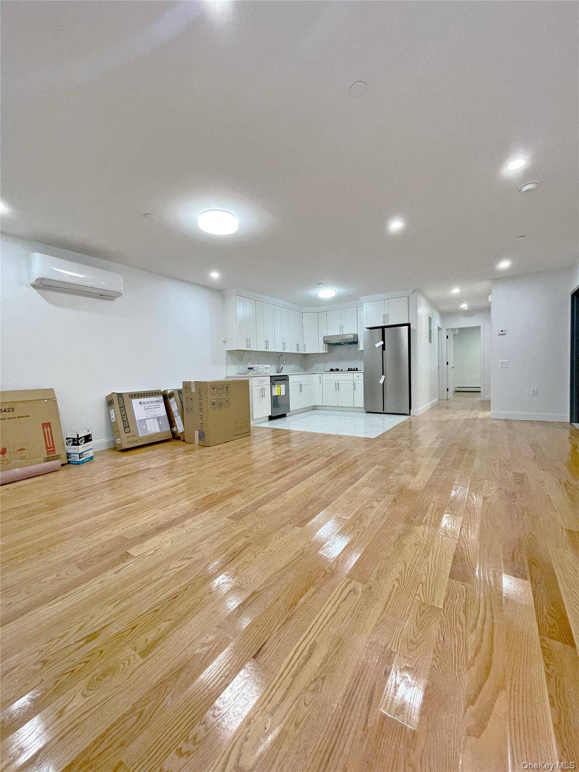 Flushing, NY 11358,3629 171th ST #3F