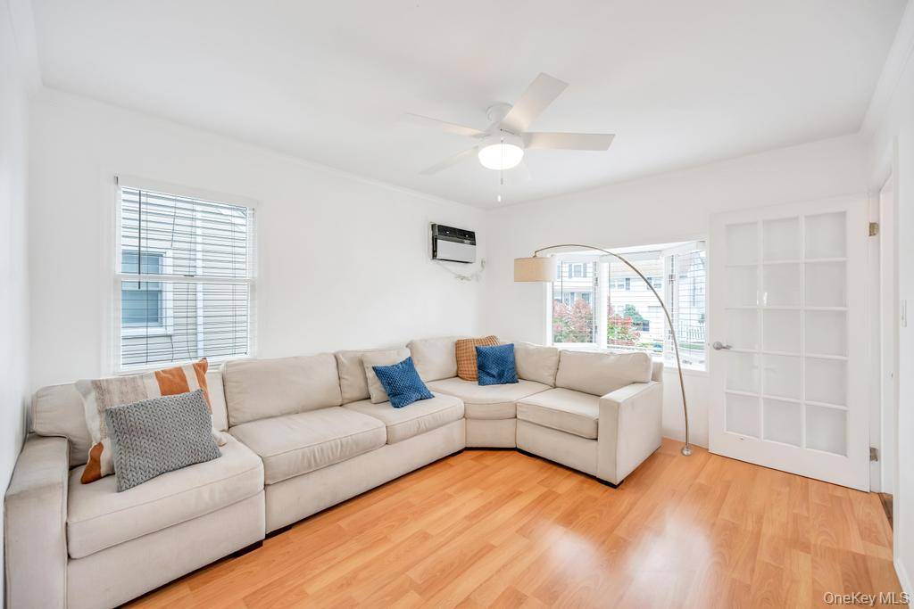 North Bellmore, NY 11710,2468 Lincoln BLVD