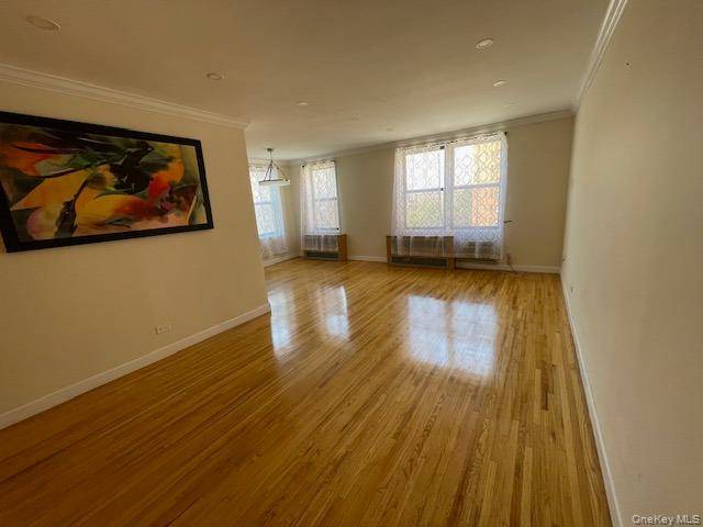 Forest Hills, NY 11375,10025 Queens BLVD #7FF
