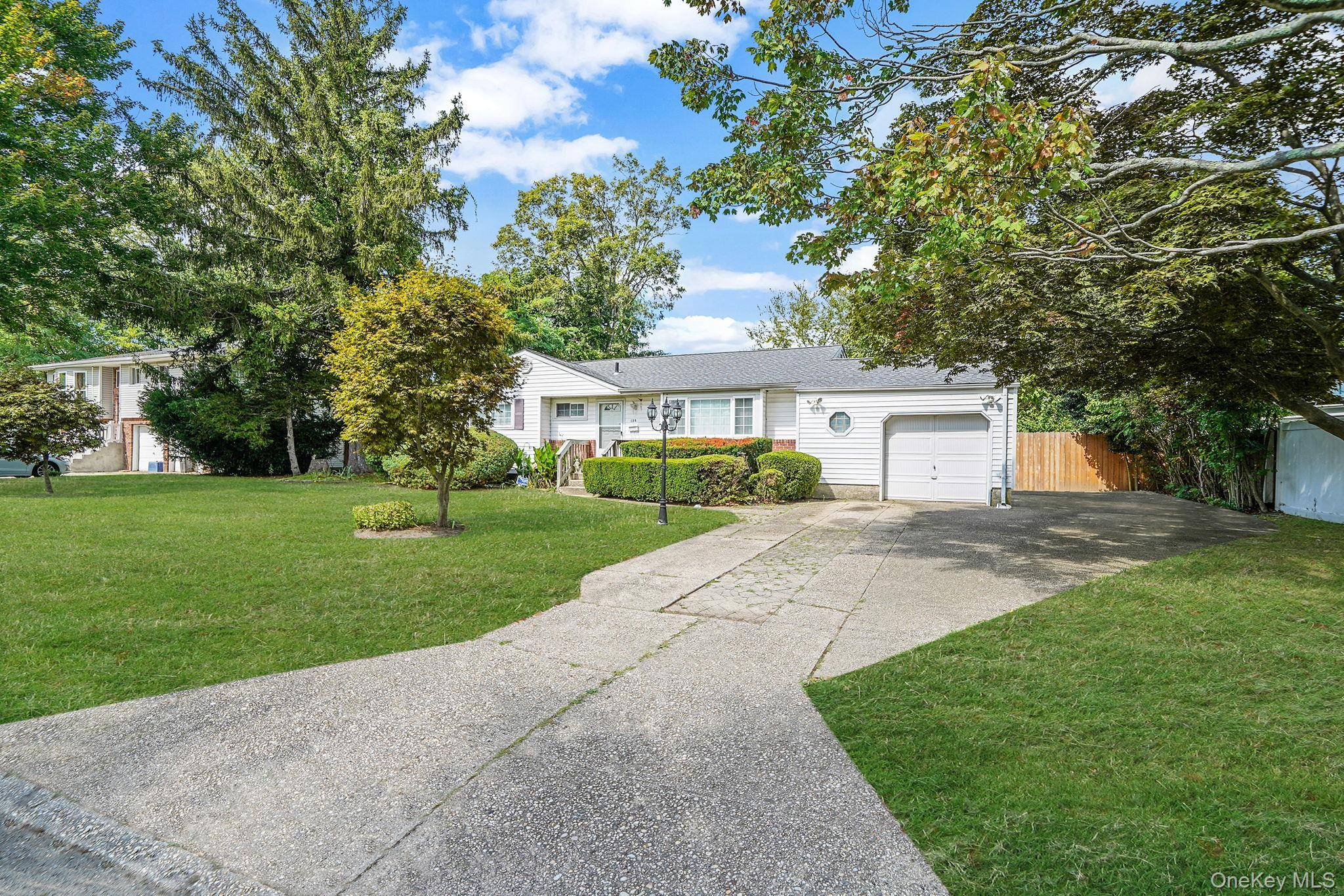 Brentwood, NY 11717,167 Wittberg ST