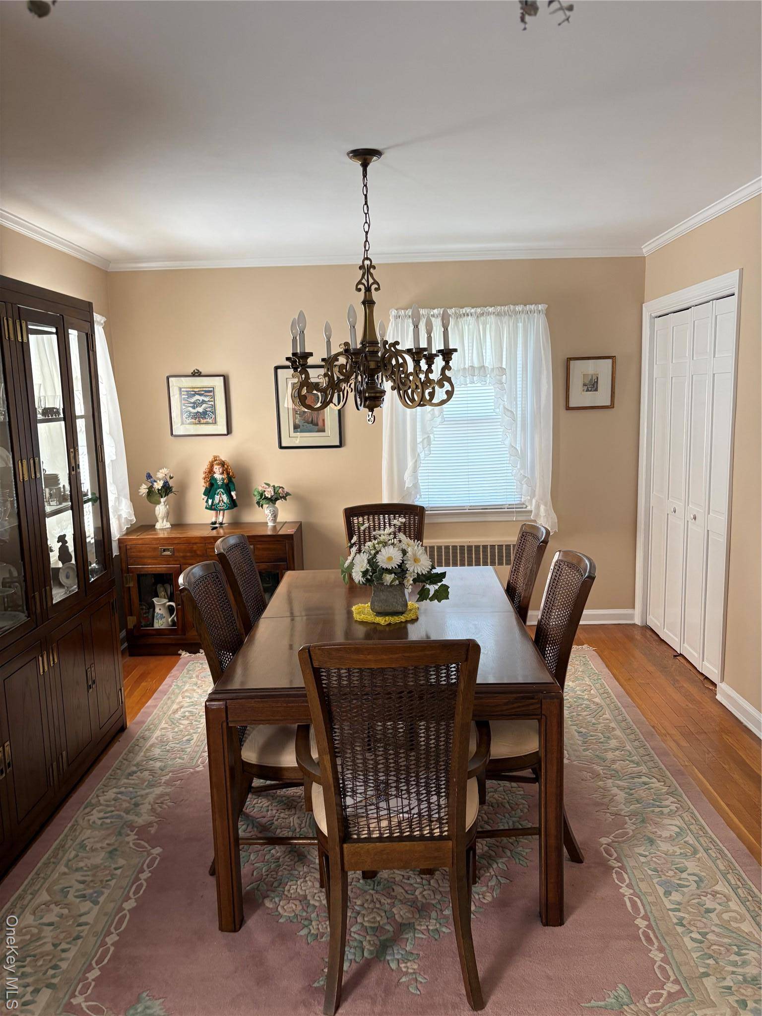 Mineola, NY 11501,239 McKinley Pkwy