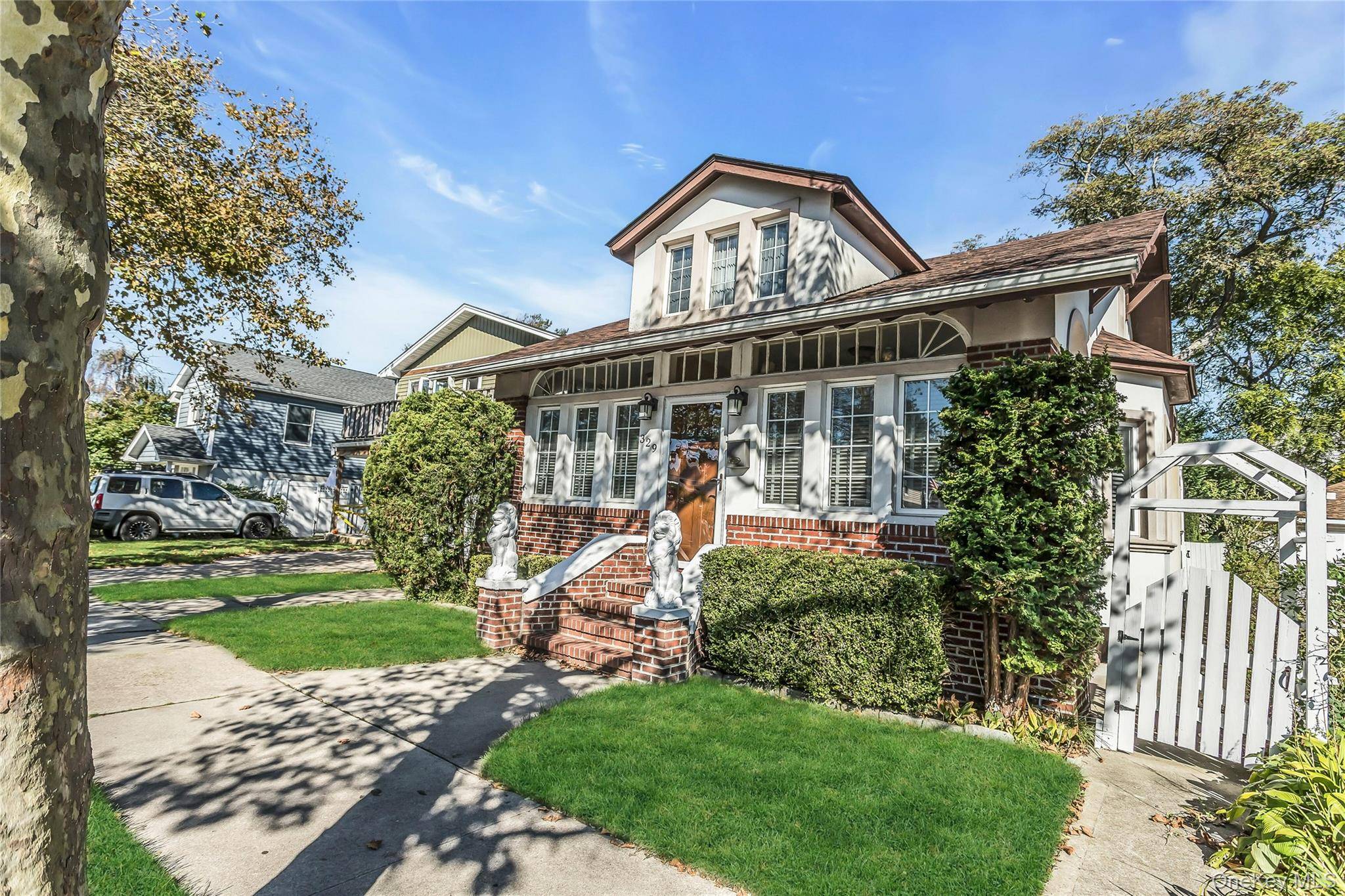 Long Beach, NY 11561,329 E Hudson ST