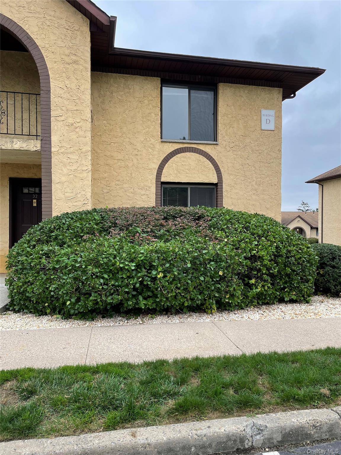 Nanuet, NY 10954,32 Omni Parc DR