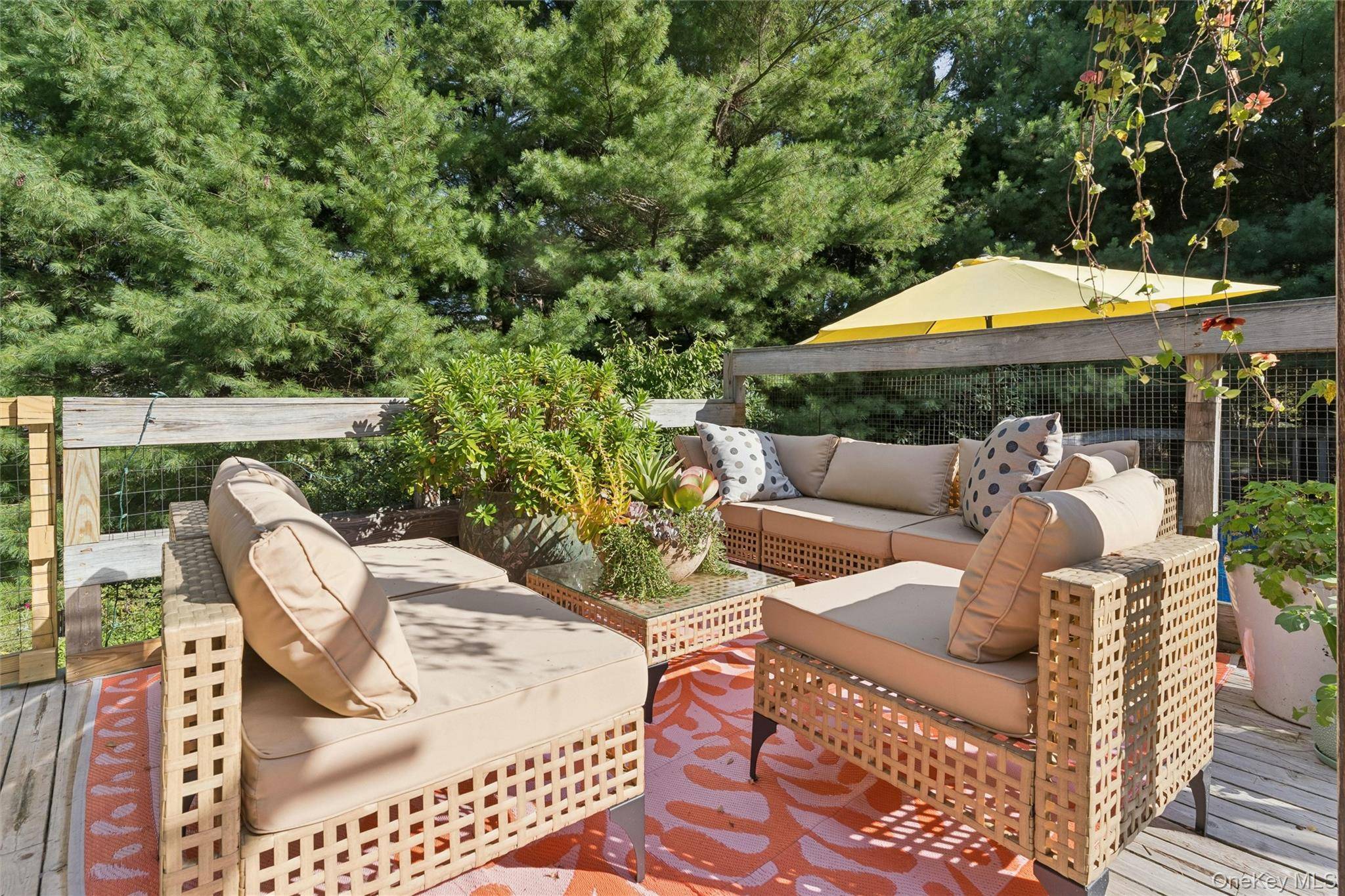 East Hampton, NY 11937,36 Harbor Blvd