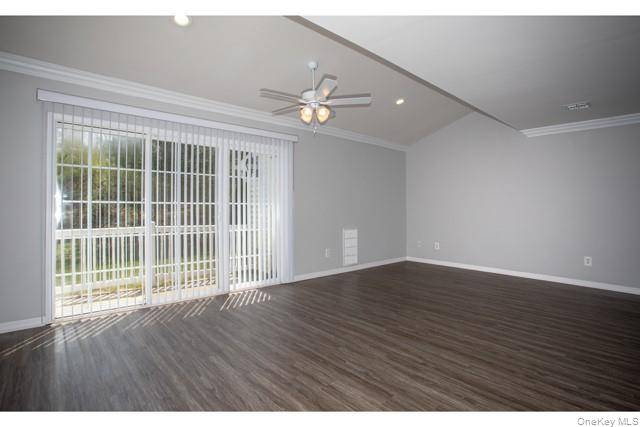 Farmingville, NY 11738,74 Overlook DR #74