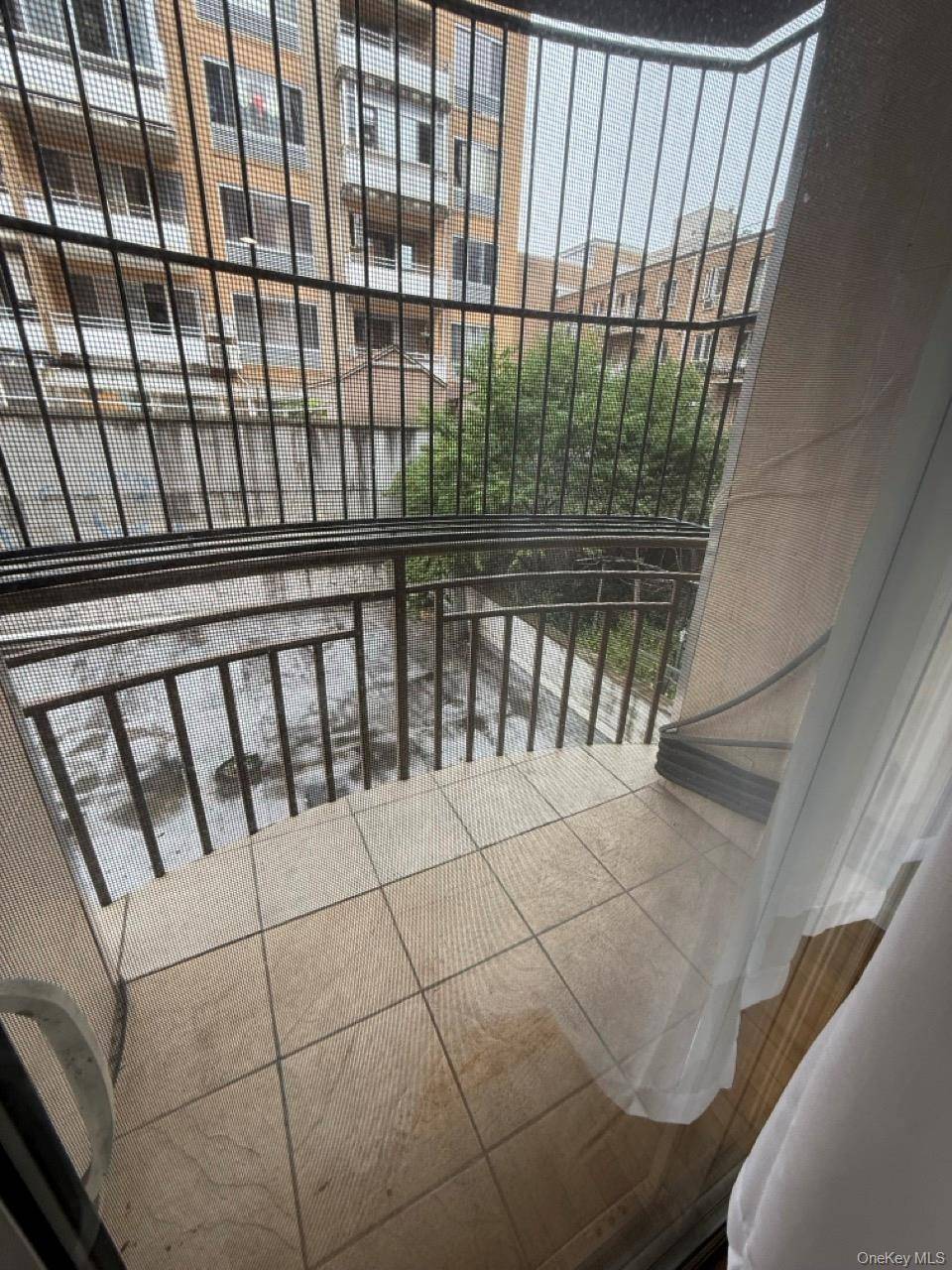 Flushing, NY 11355,43-18 Robinson ST #2D