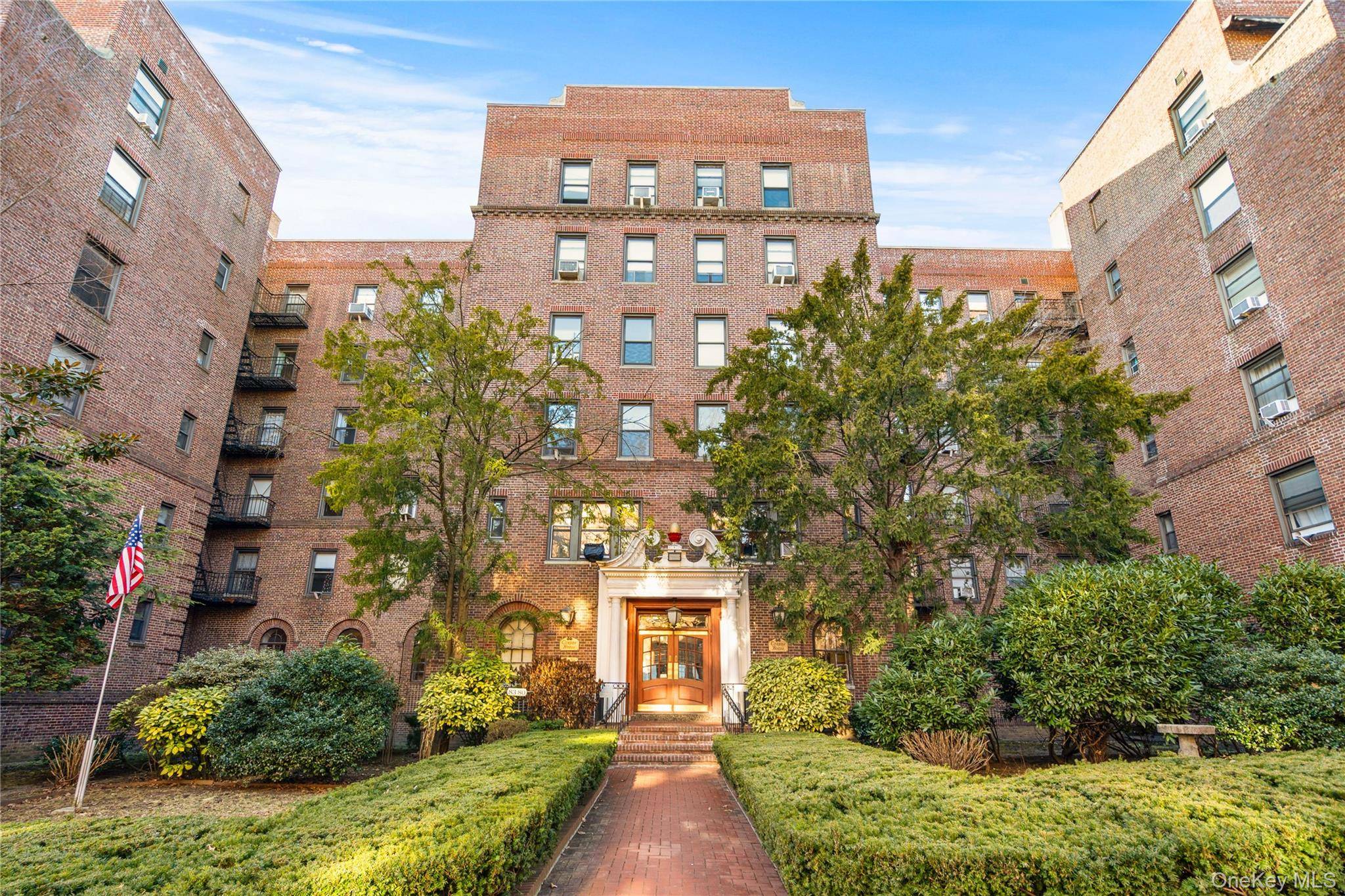Kew Gardens, NY 11415,83-80 118th ST #4O