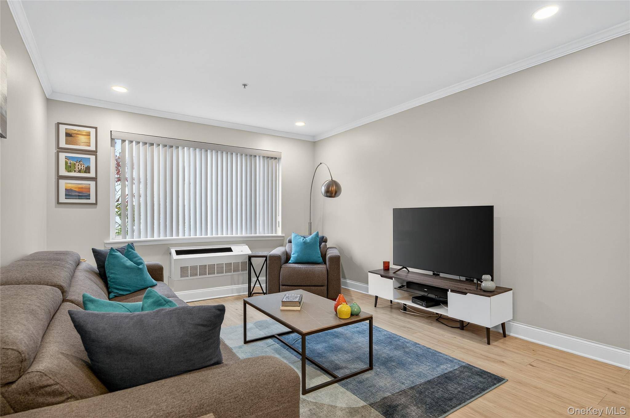 Westbury, NY 11590,130 Post AVE #303