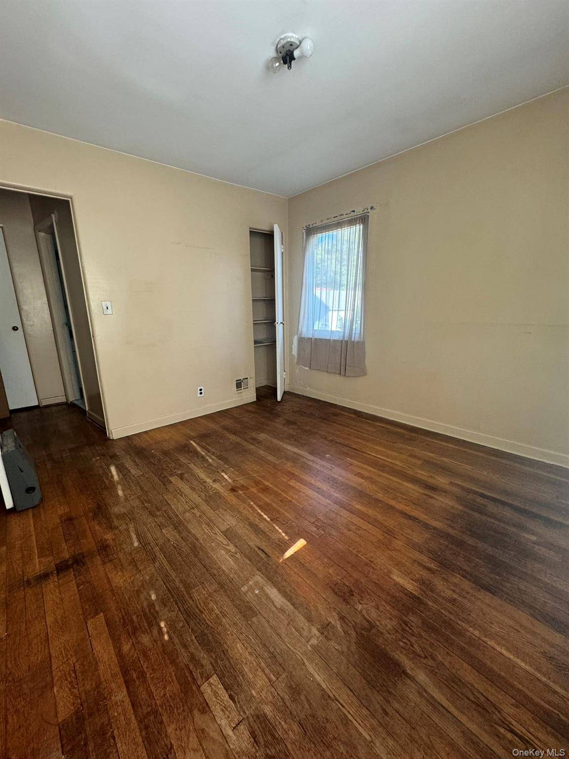 Flushing, NY 11355,14014 Negundo AVE