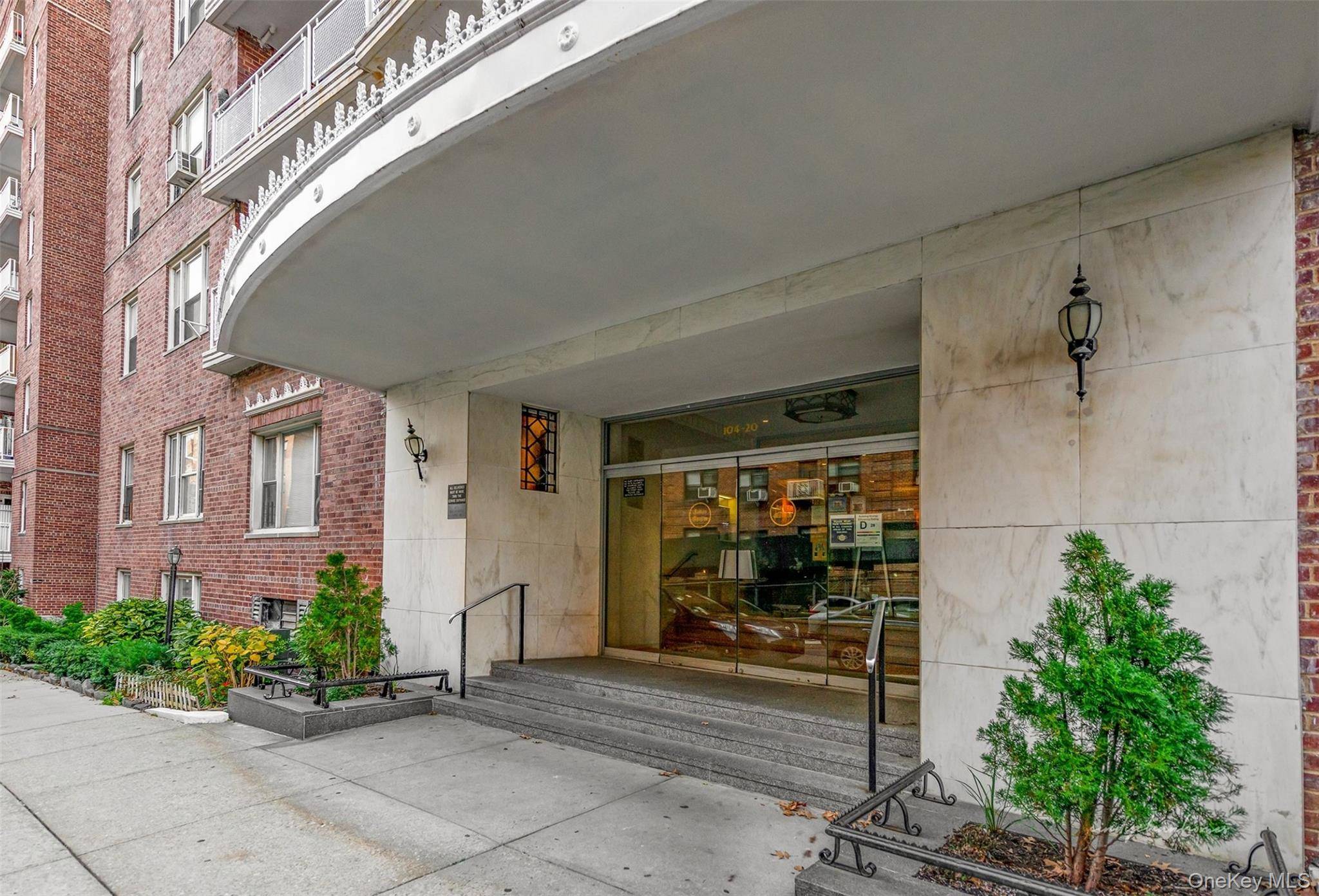 Forest Hills, NY 11375,104-20 68th DR #B21