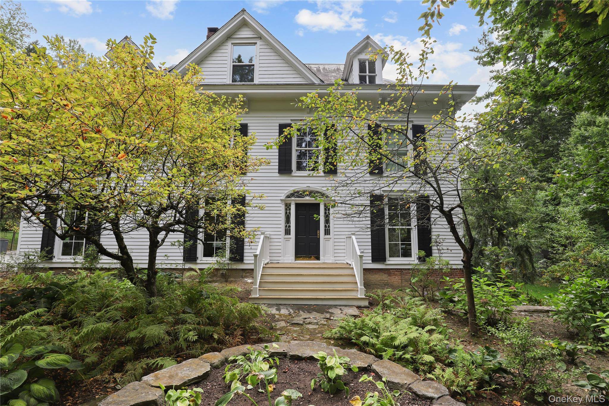 Katonah, NY 10536,21 Katonah's Wood RD