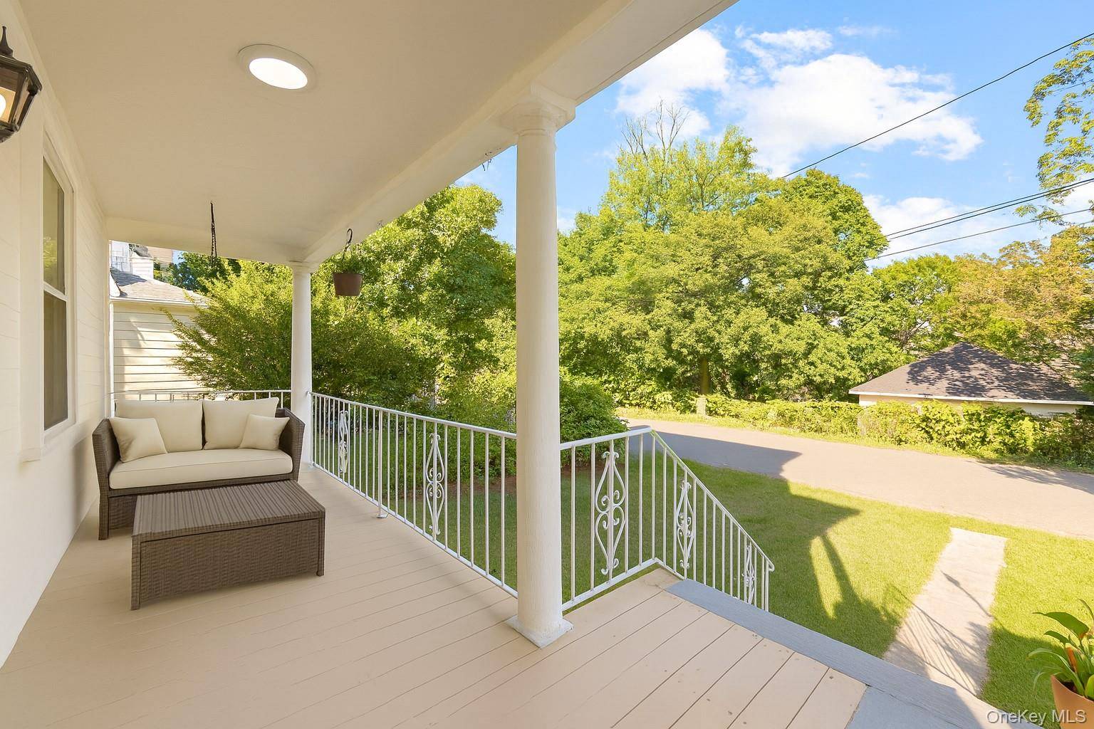 Nyack, NY 10960,16 Anna ST