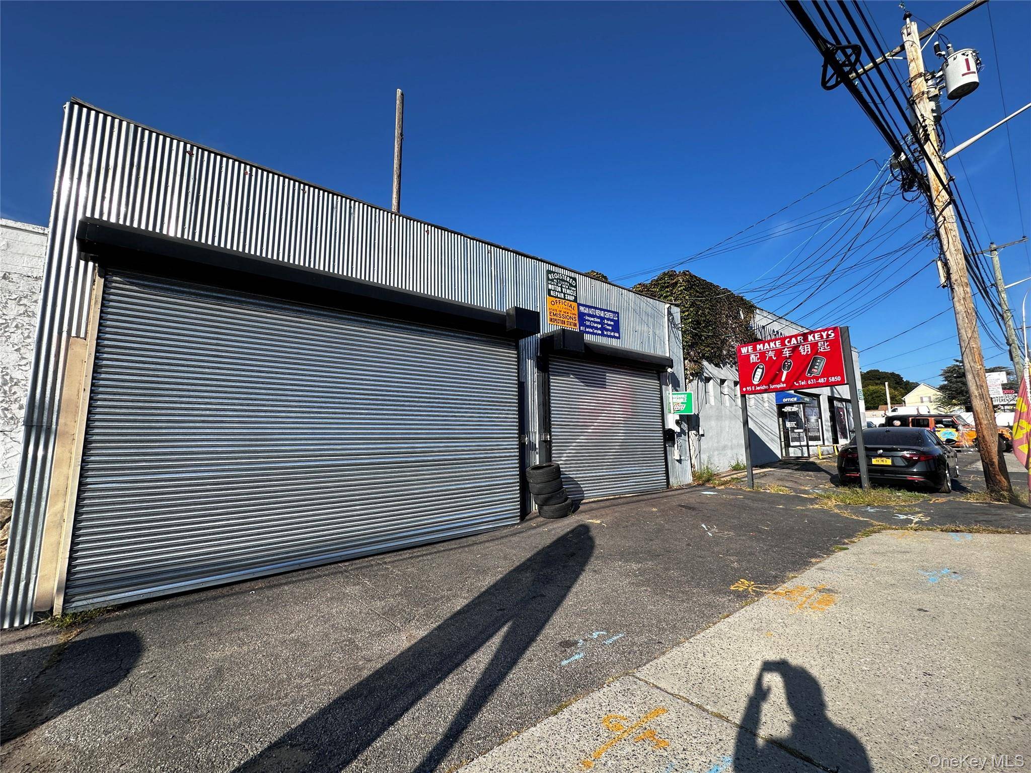 Huntington, NY 11746,95 E Jericho TPKE