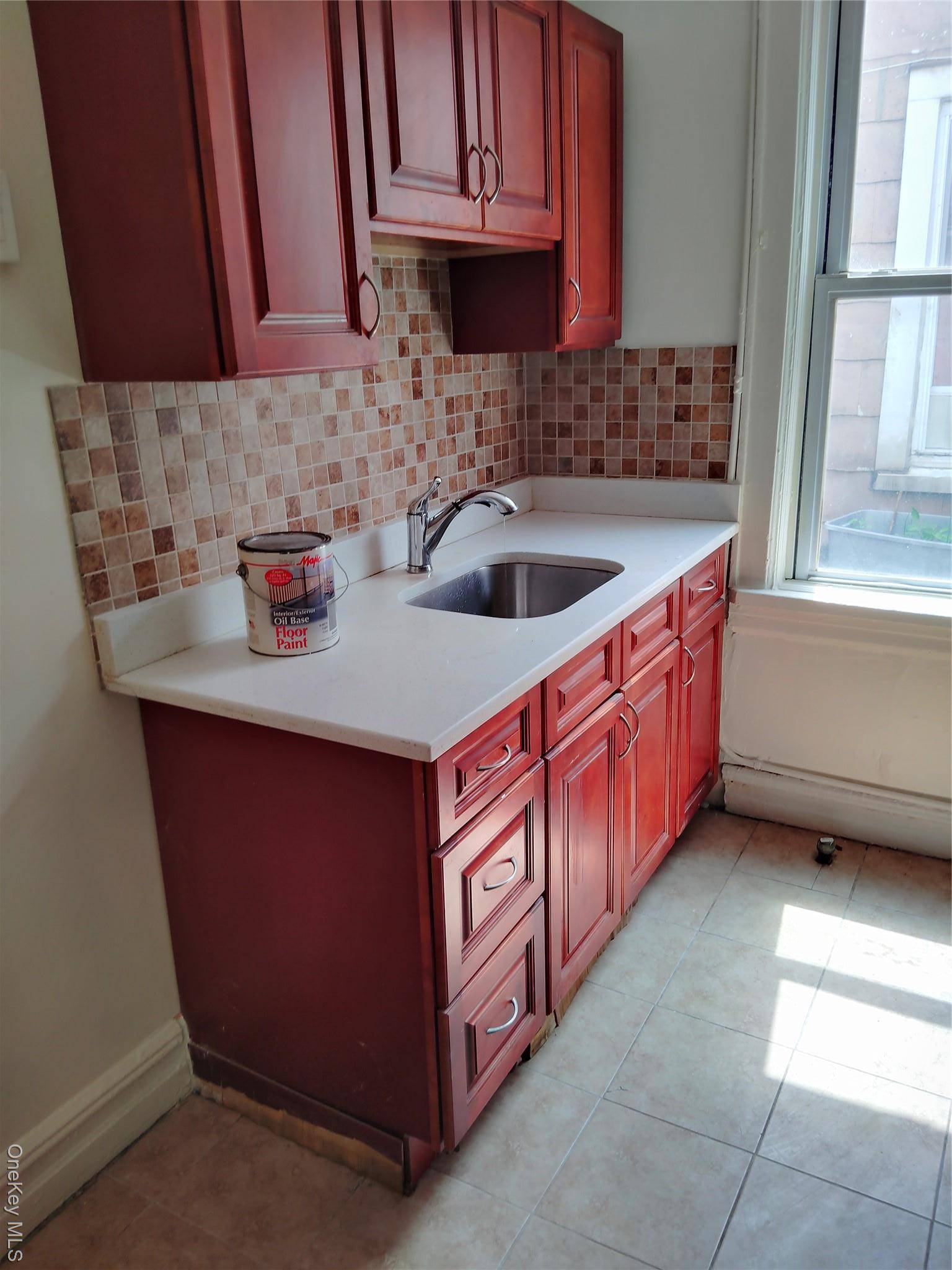 Rockville Centre, NY 11570,91 N Park AVE
